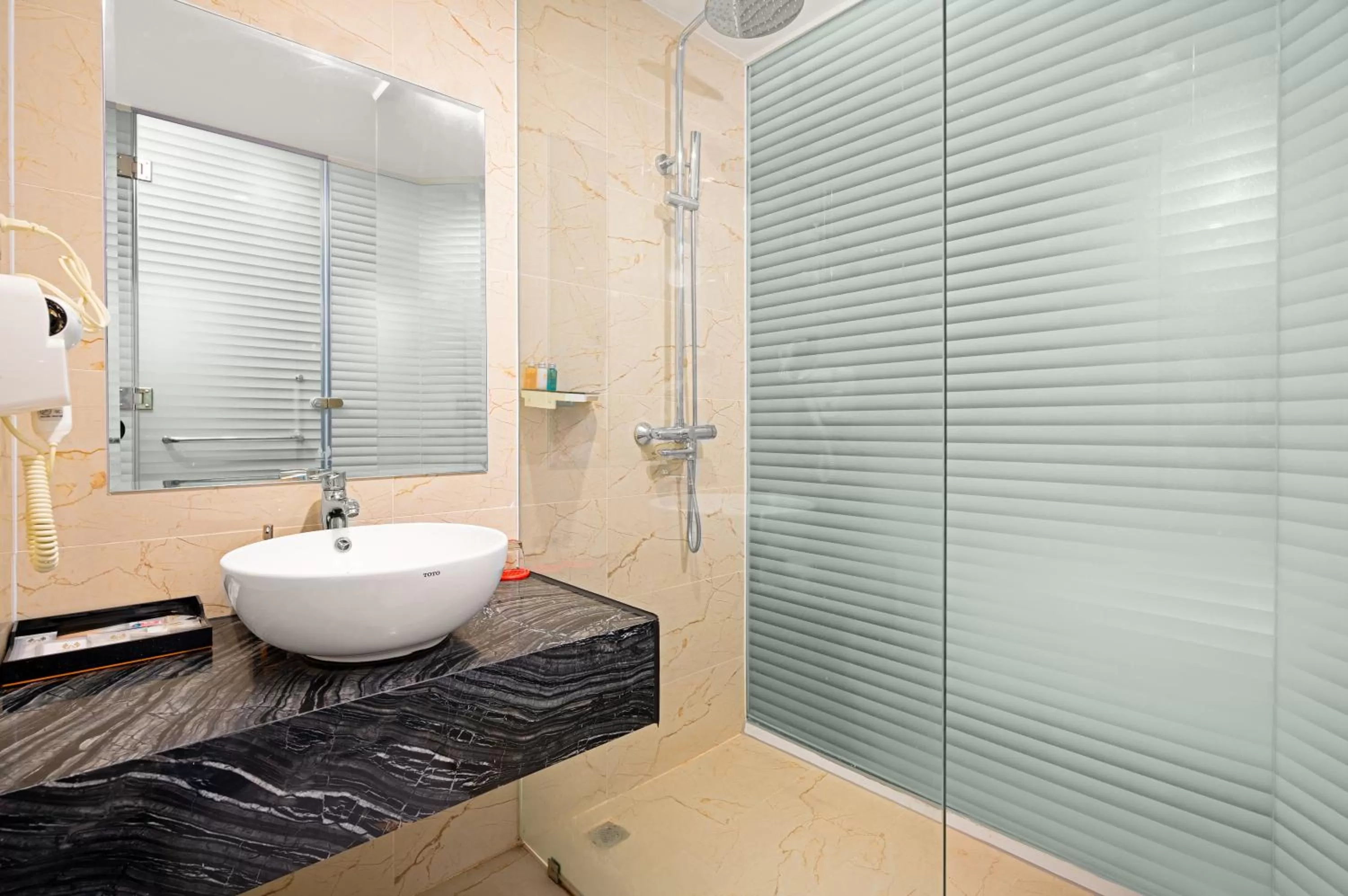 Shower, Bathroom in Vesna Hotel