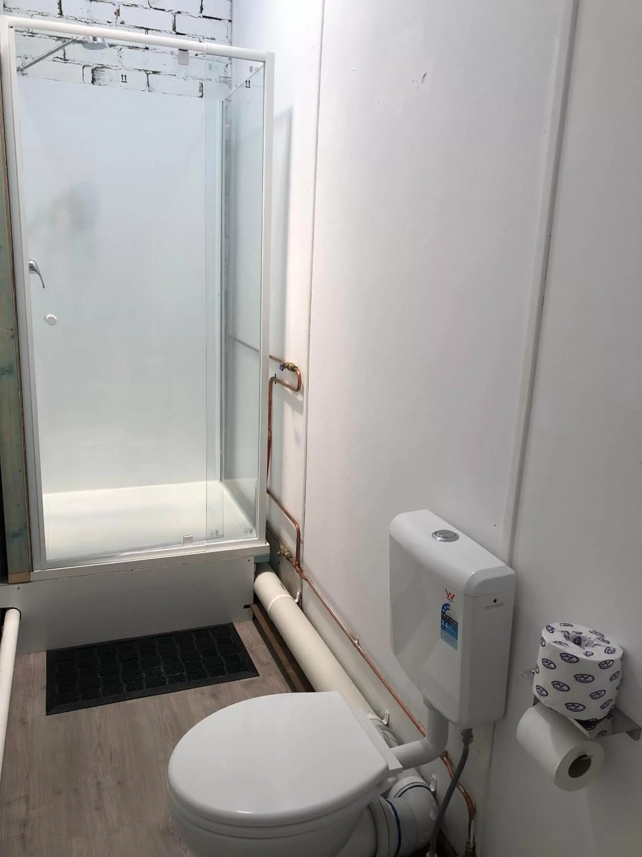 Twin Room with Private Bathroom in Hearty Center Motel Twin Room with Private Bathroom in Hearty Center Motel