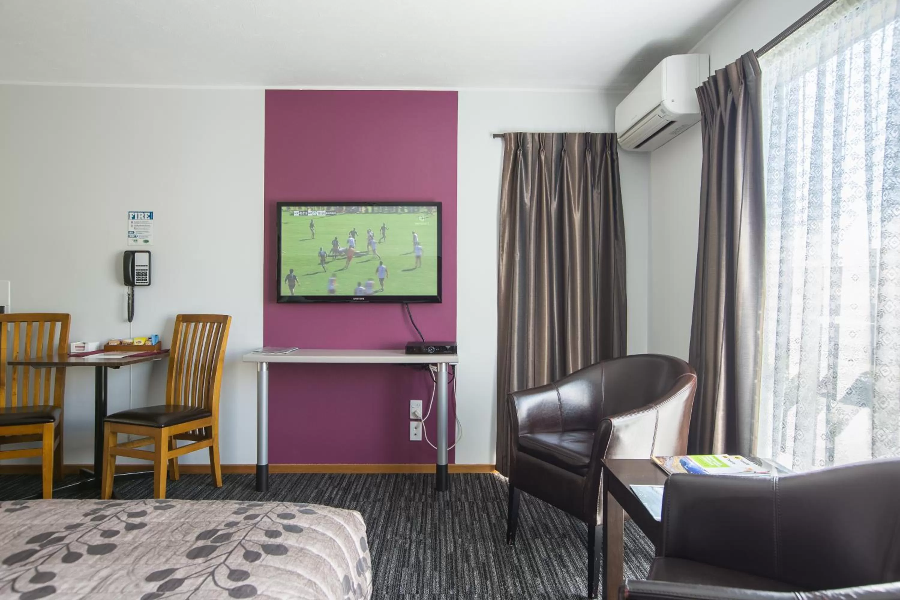 TV and multimedia, Bed in Argyle On The Park - Central Christchurch Motel Overlooking Hagley Park