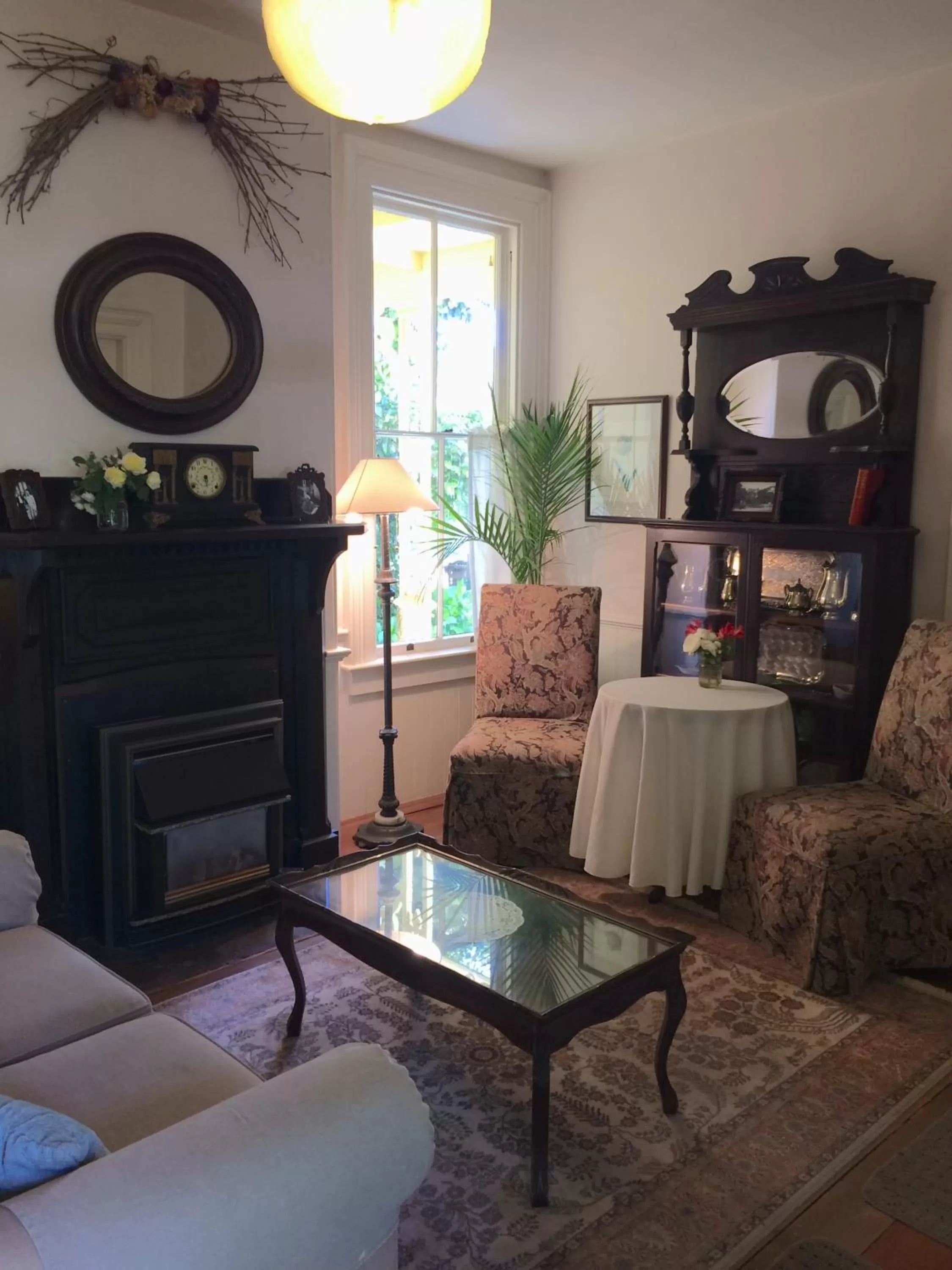 Living room, Seating Area in The Squibb Houses