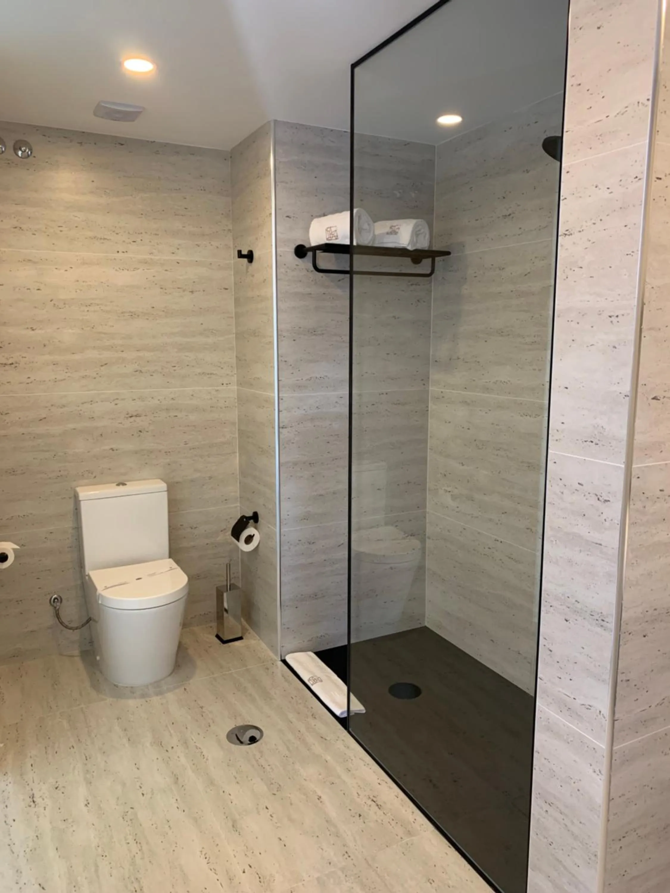 Bathroom in Hotel Moutados