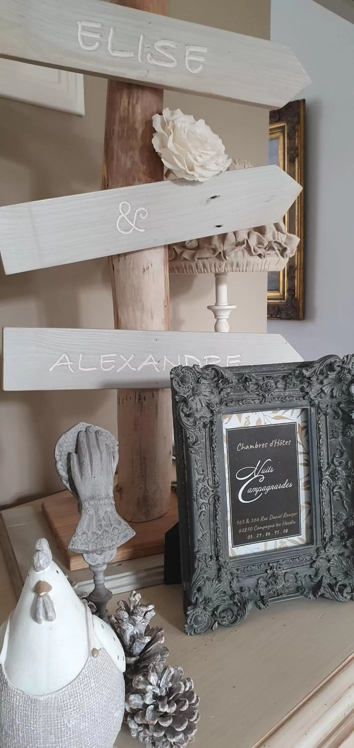 Decorative detail in Chambres d'hôtes Nuits Campagnardes