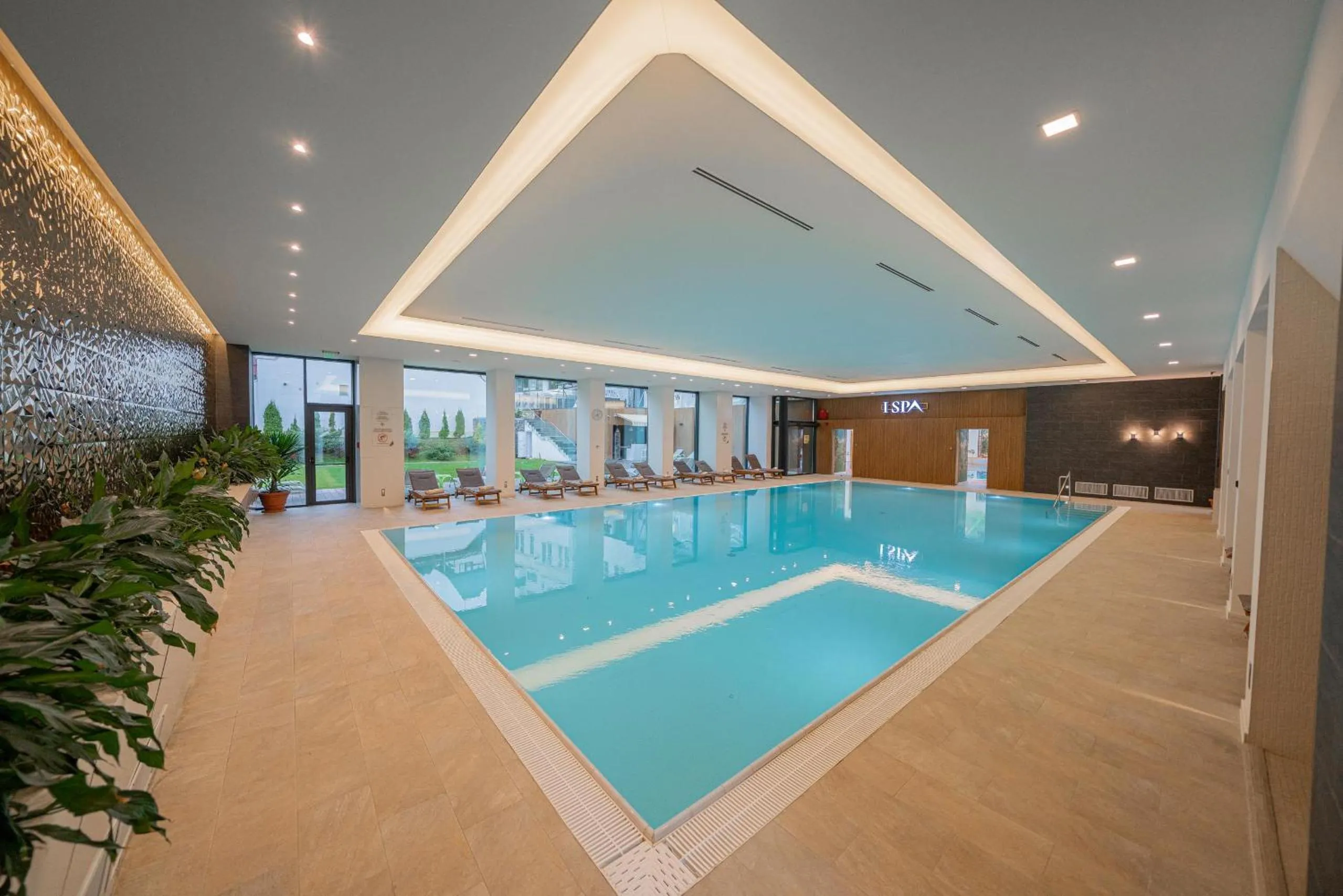 Pool view in Hotel International