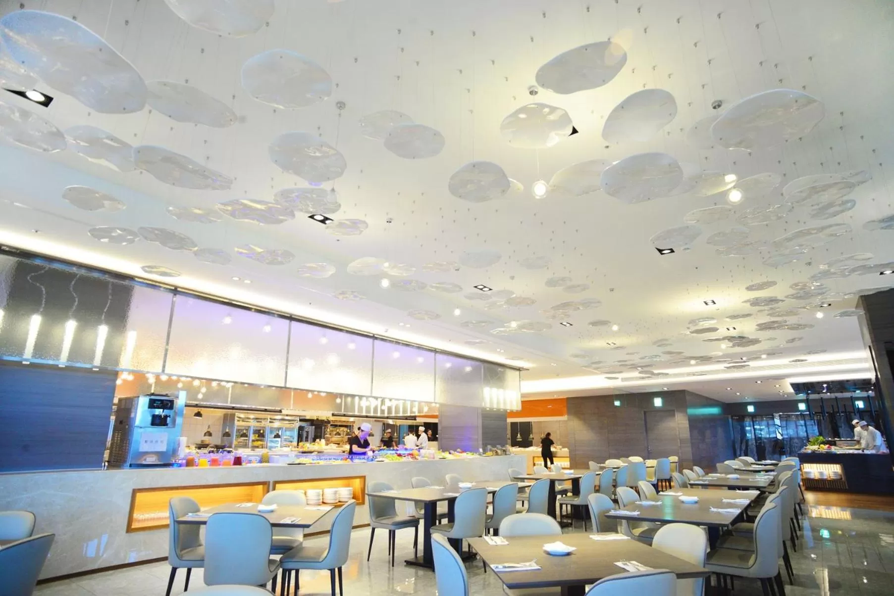 Restaurant/places to eat in Caesar Metro Taipei