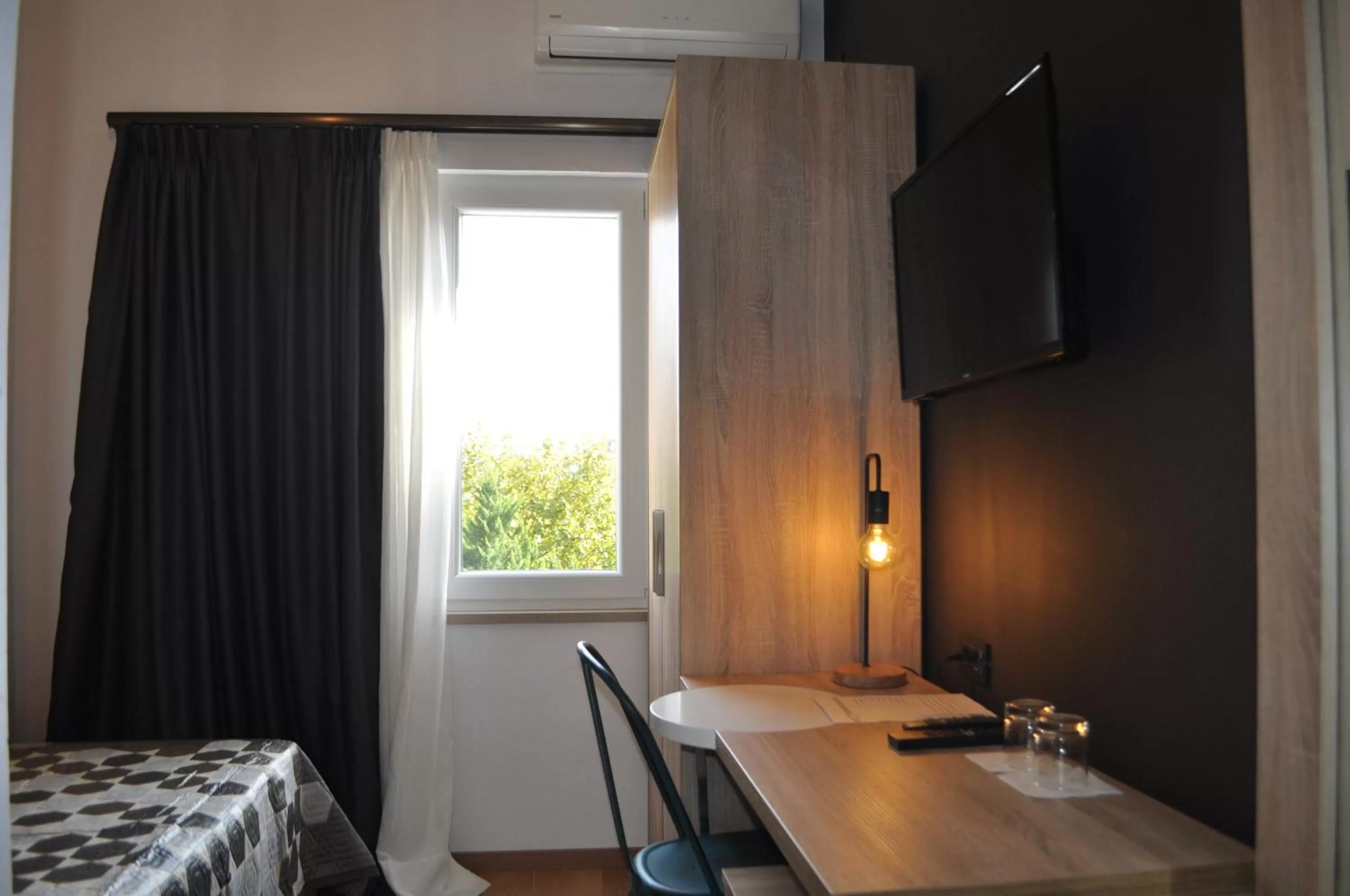 Bedroom, Bed in Oda Hotel Tirana