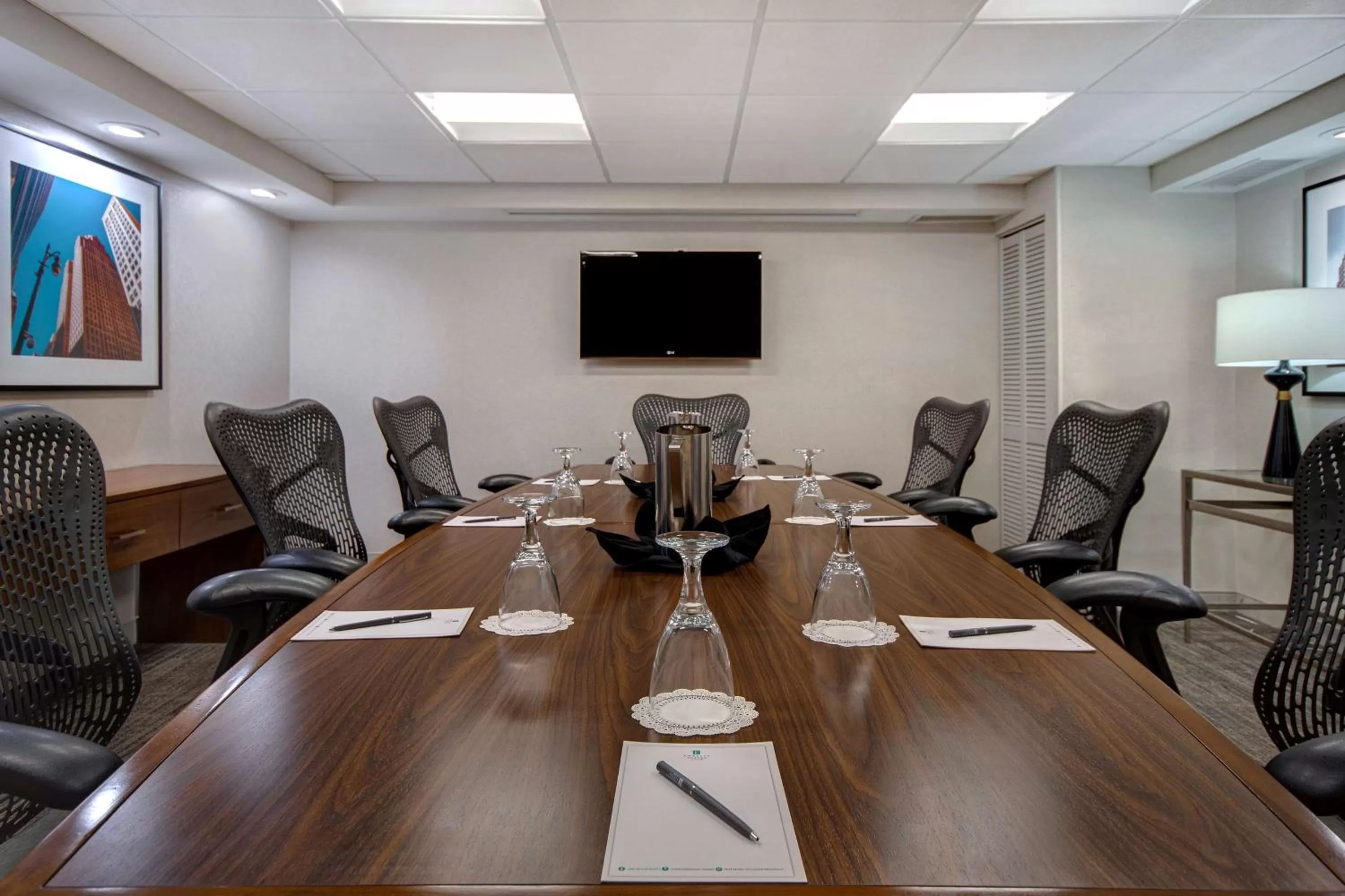 Meeting/conference room in Embassy Suites by Hilton Detroit Metro Airport