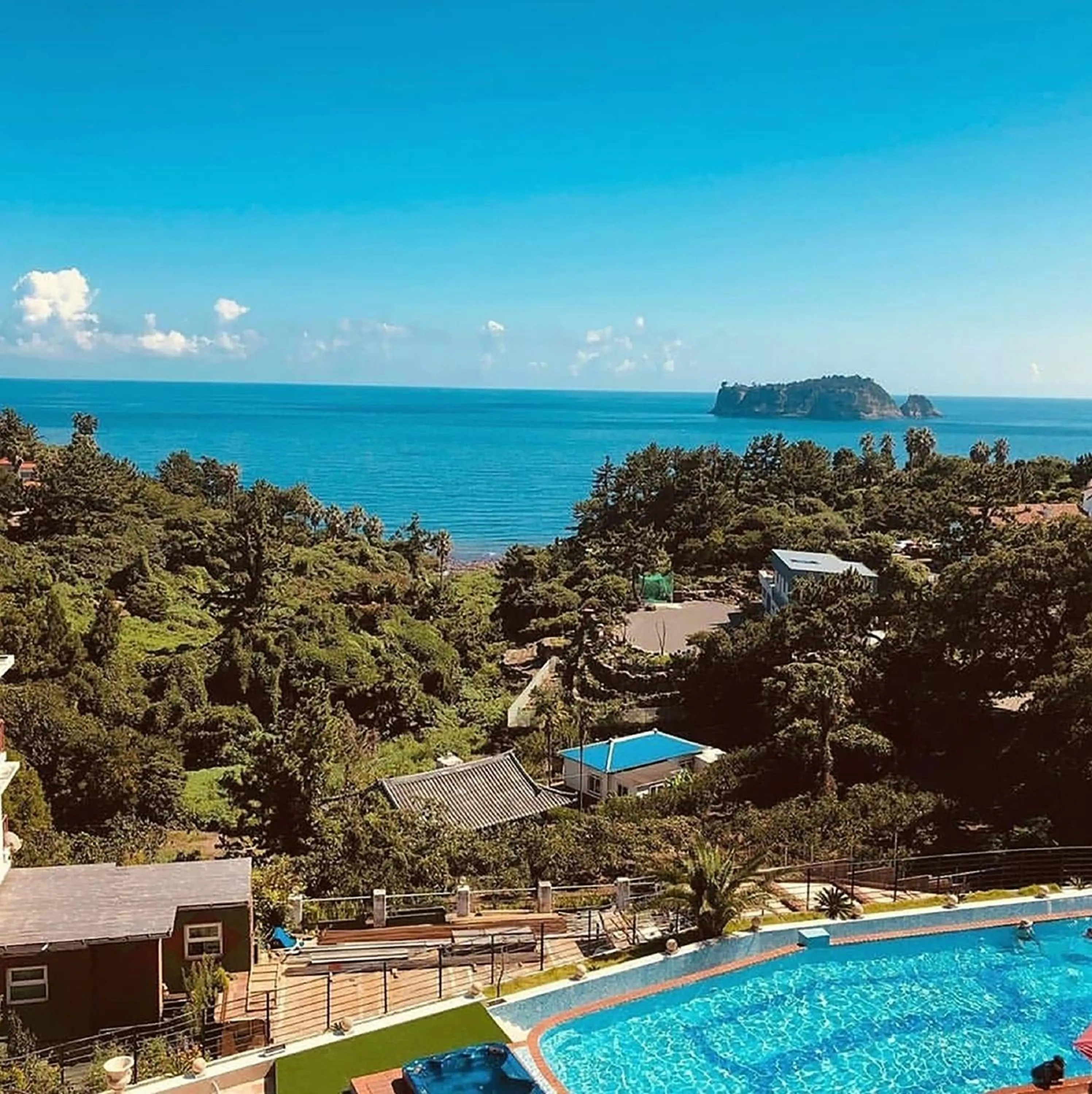 Day in GoldOne Hotel & Suites