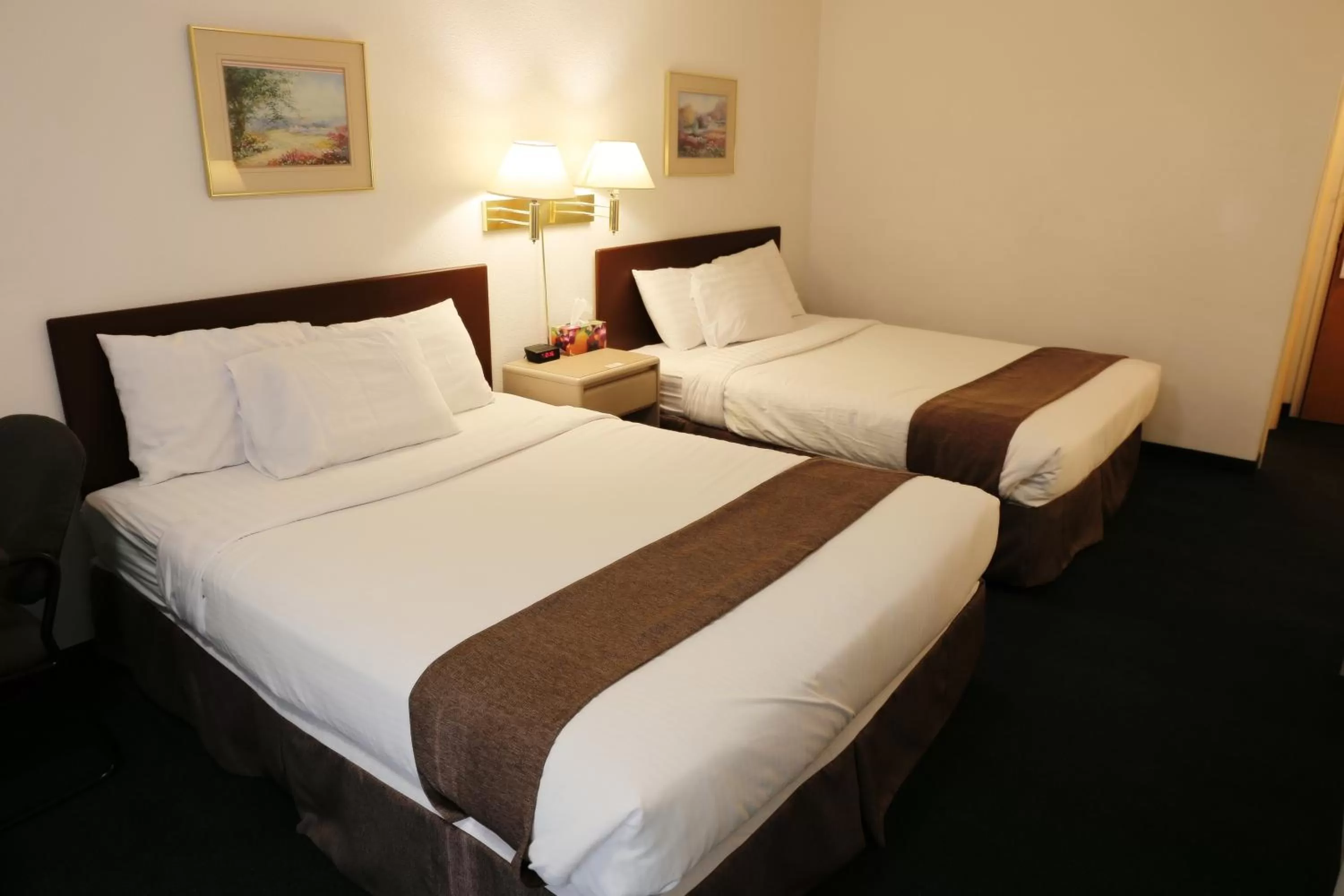 Bedroom, Bed in Didsbury Country Inn