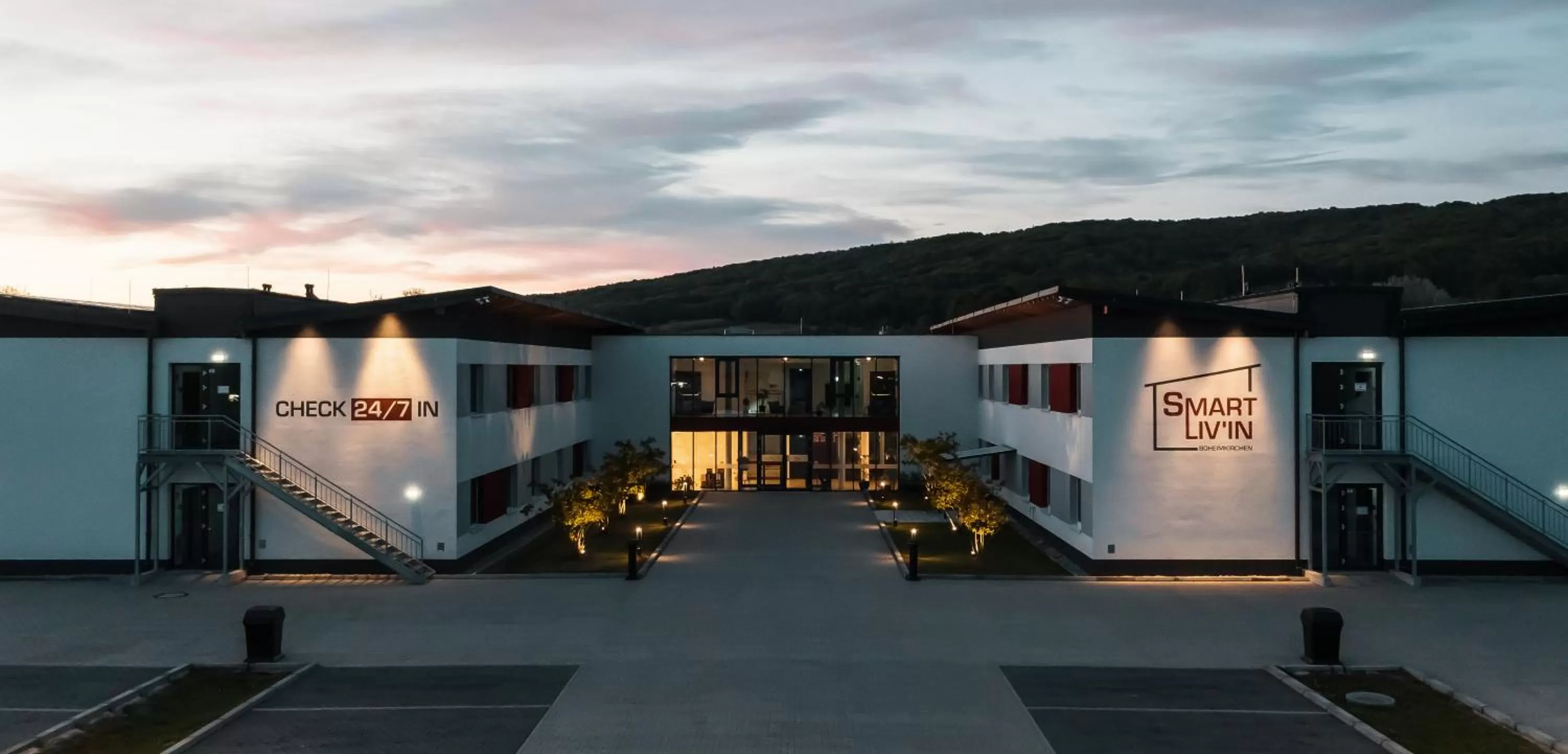 Property building in Hotel Smart Liv'in