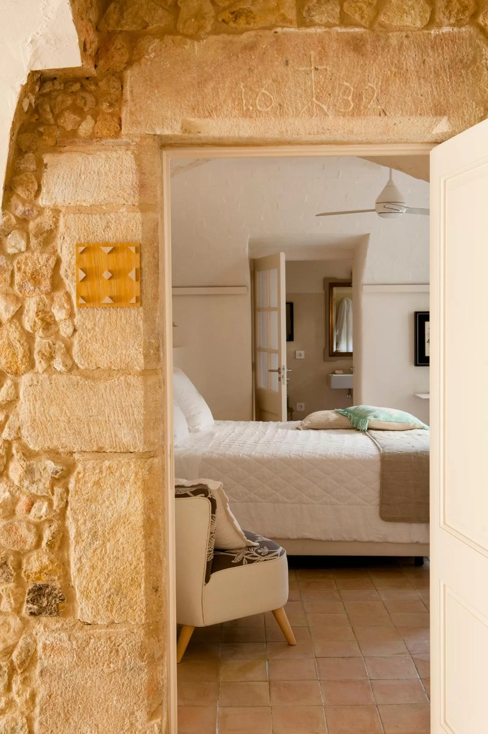 Bed in Arkhé Hotel Boutique Pals