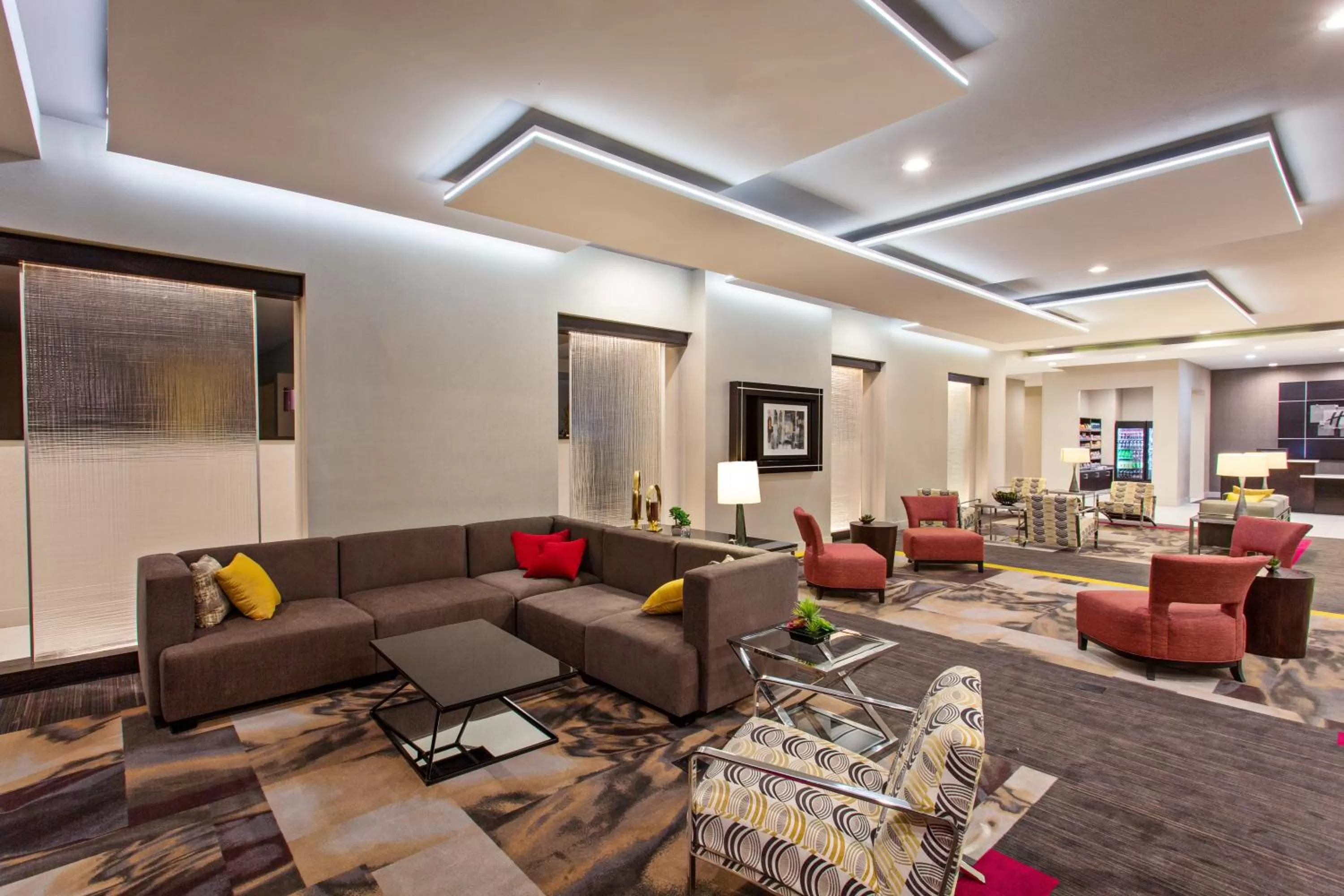 Property building in Holiday Inn Express & Suites Anaheim Resort Area by IHG