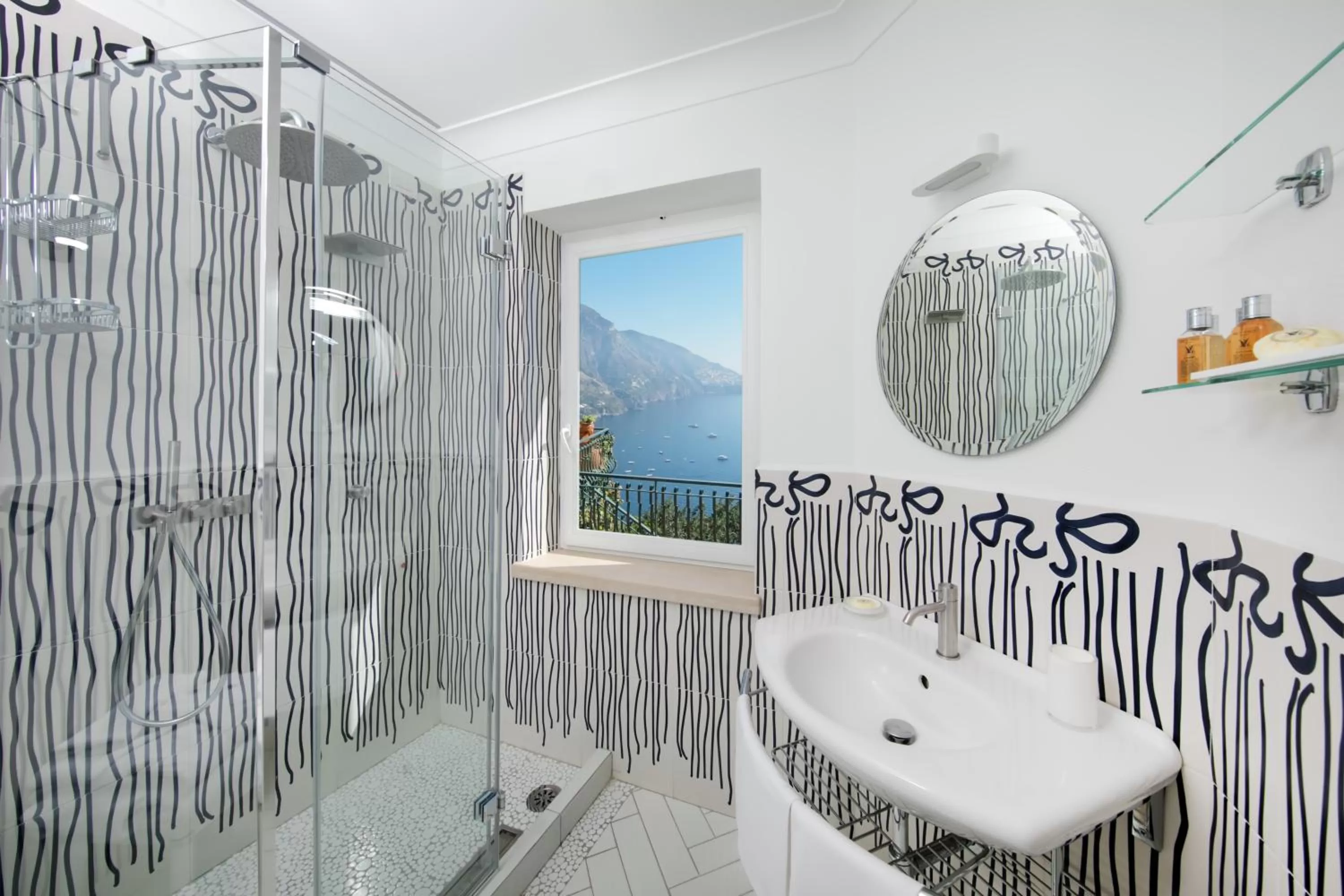 Bathroom in Hotel Le Agavi