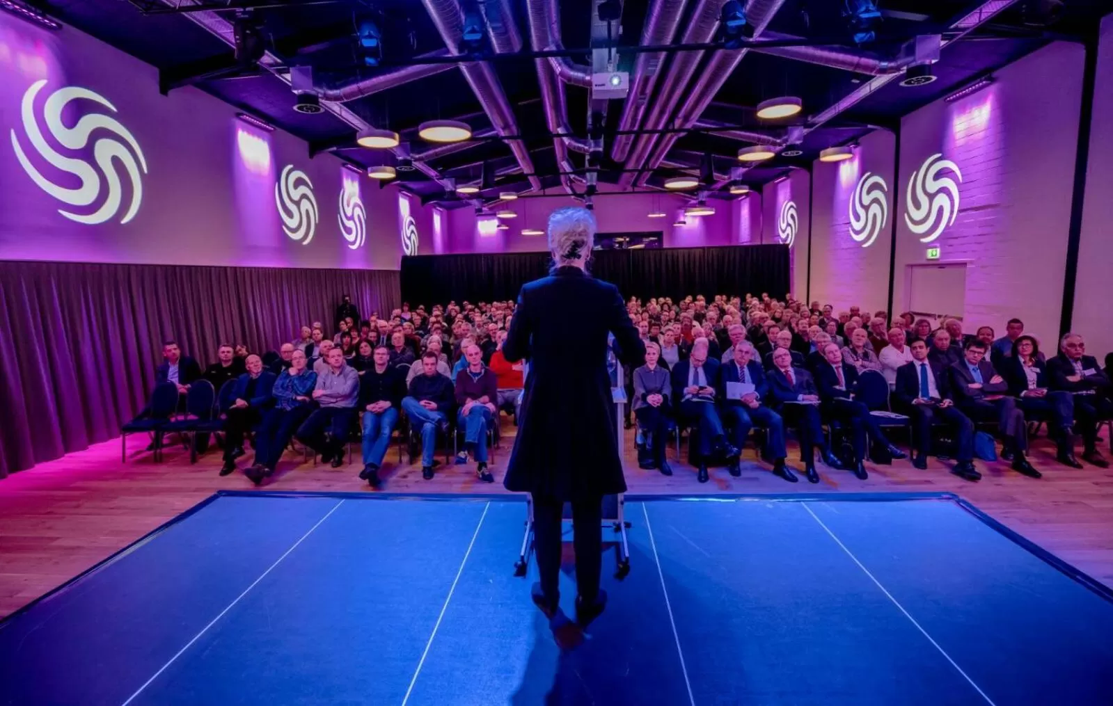 Area and facilities in Hotel Swiss Star