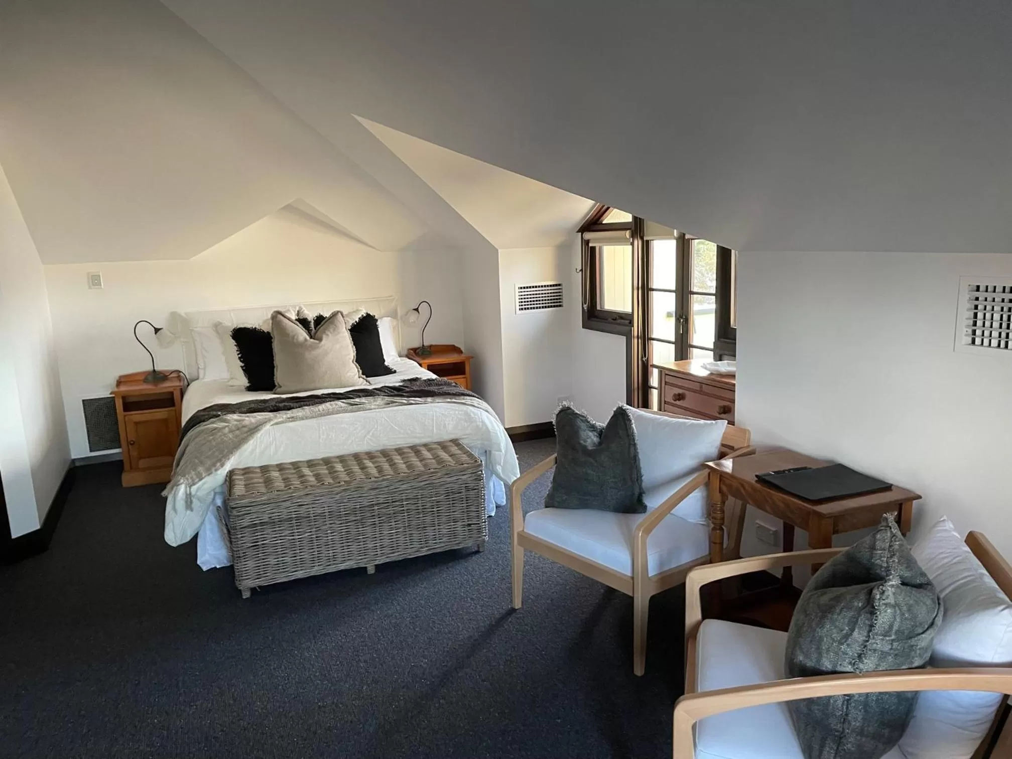 Bed in Ballina Manor Boutique Hotel