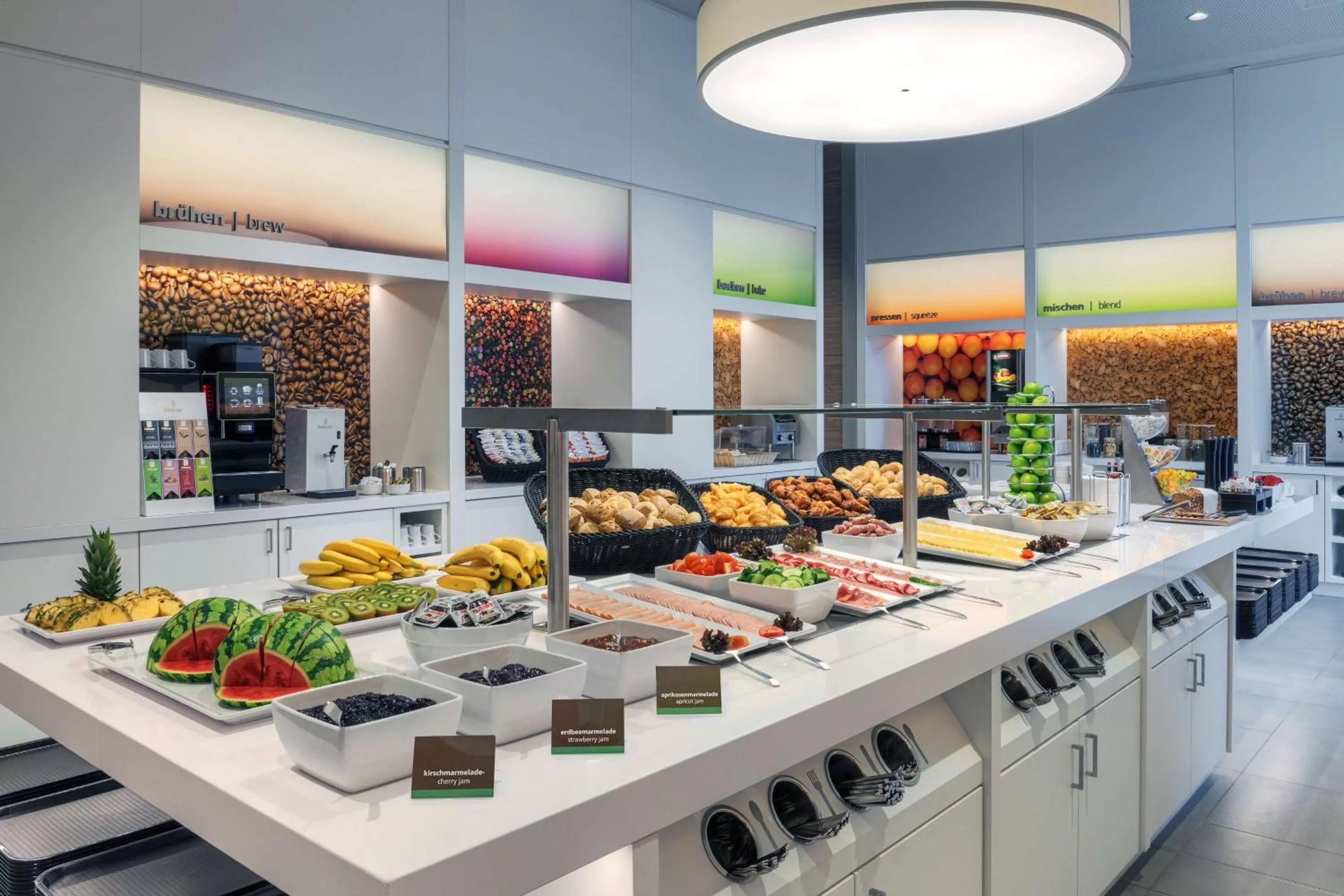 Breakfast in Hampton by Hilton Berlin City Centre Alexanderplatz