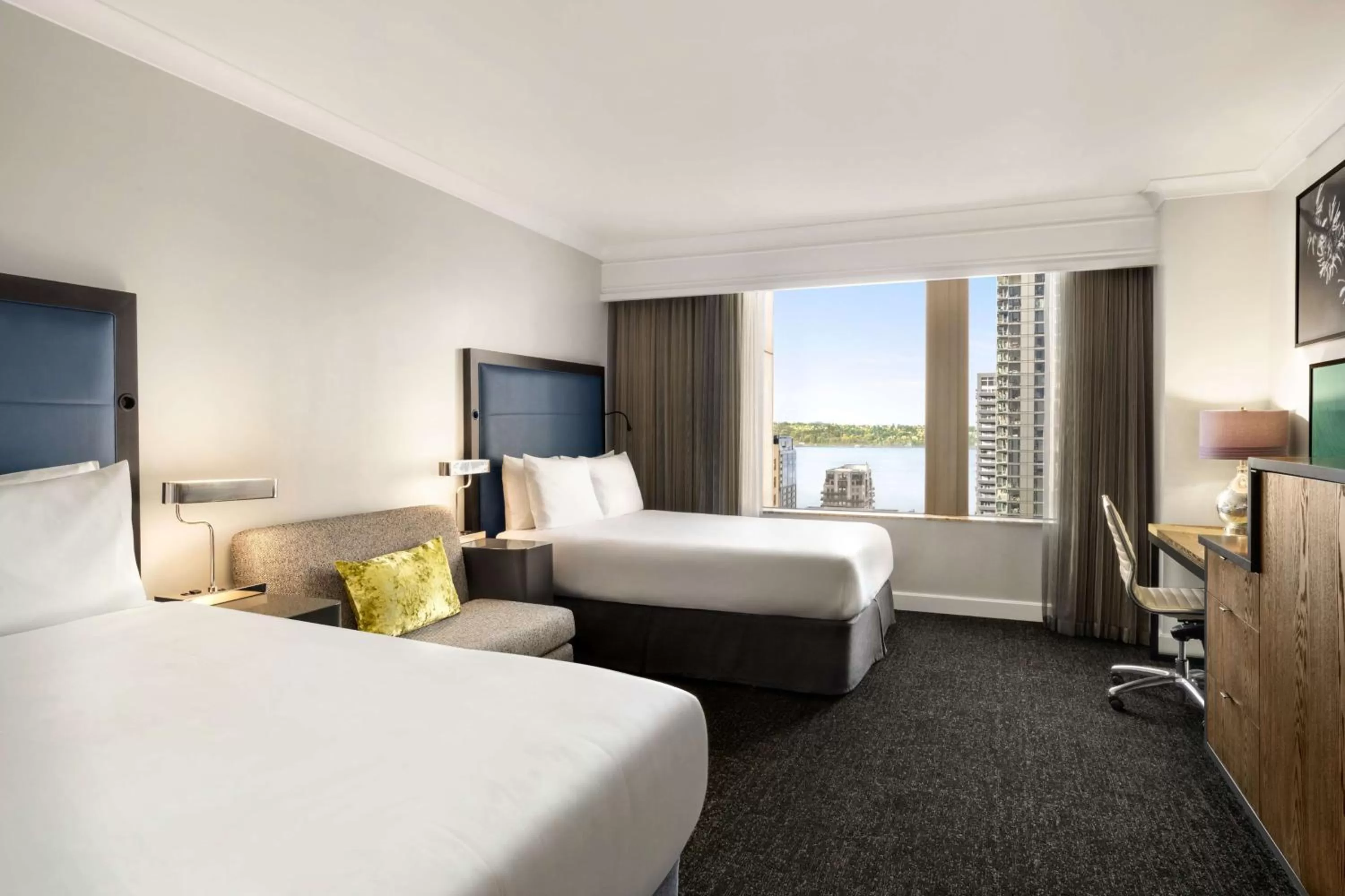 Bed in Hilton Motif Seattle