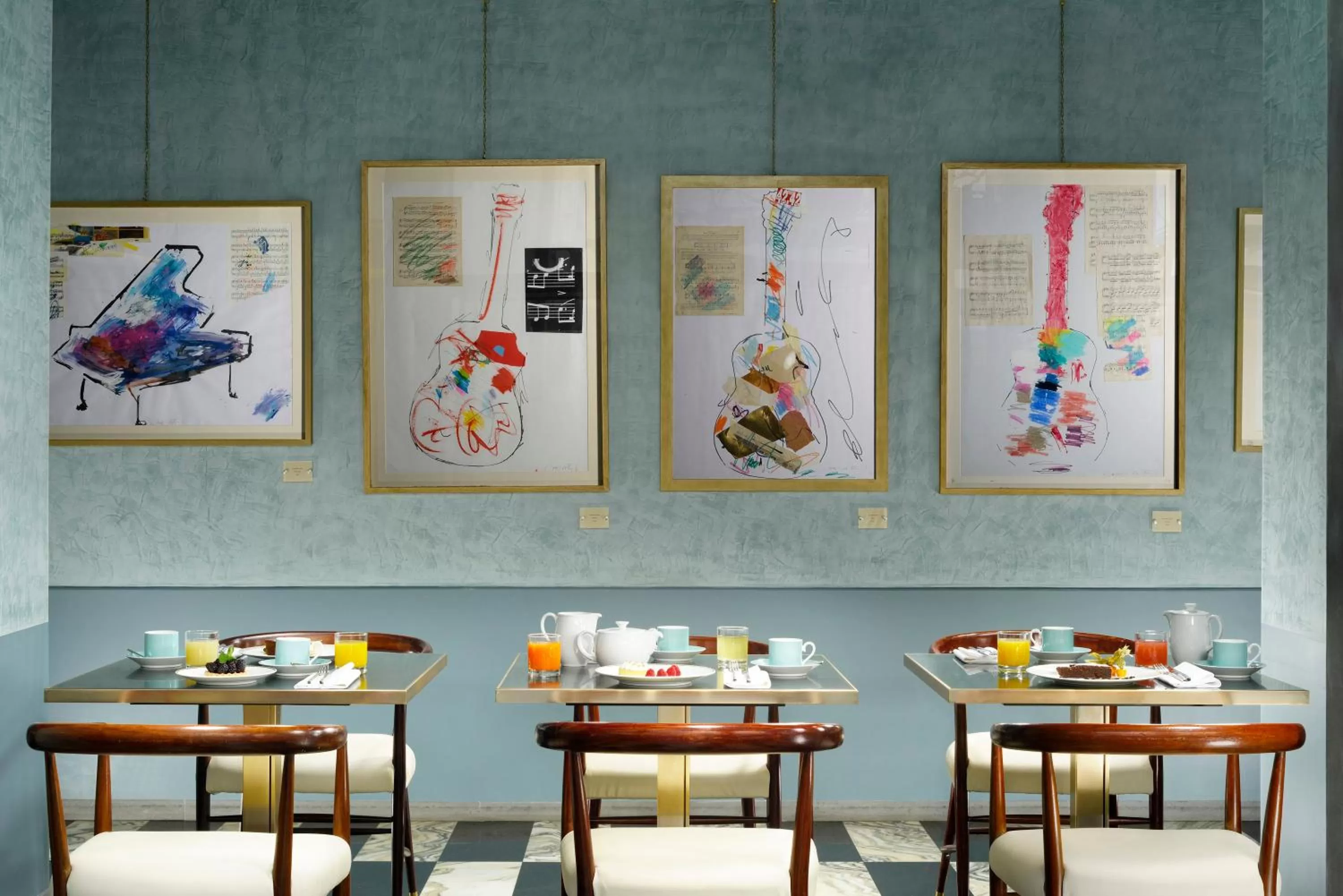 Buffet breakfast in Grand Hotel Minerva