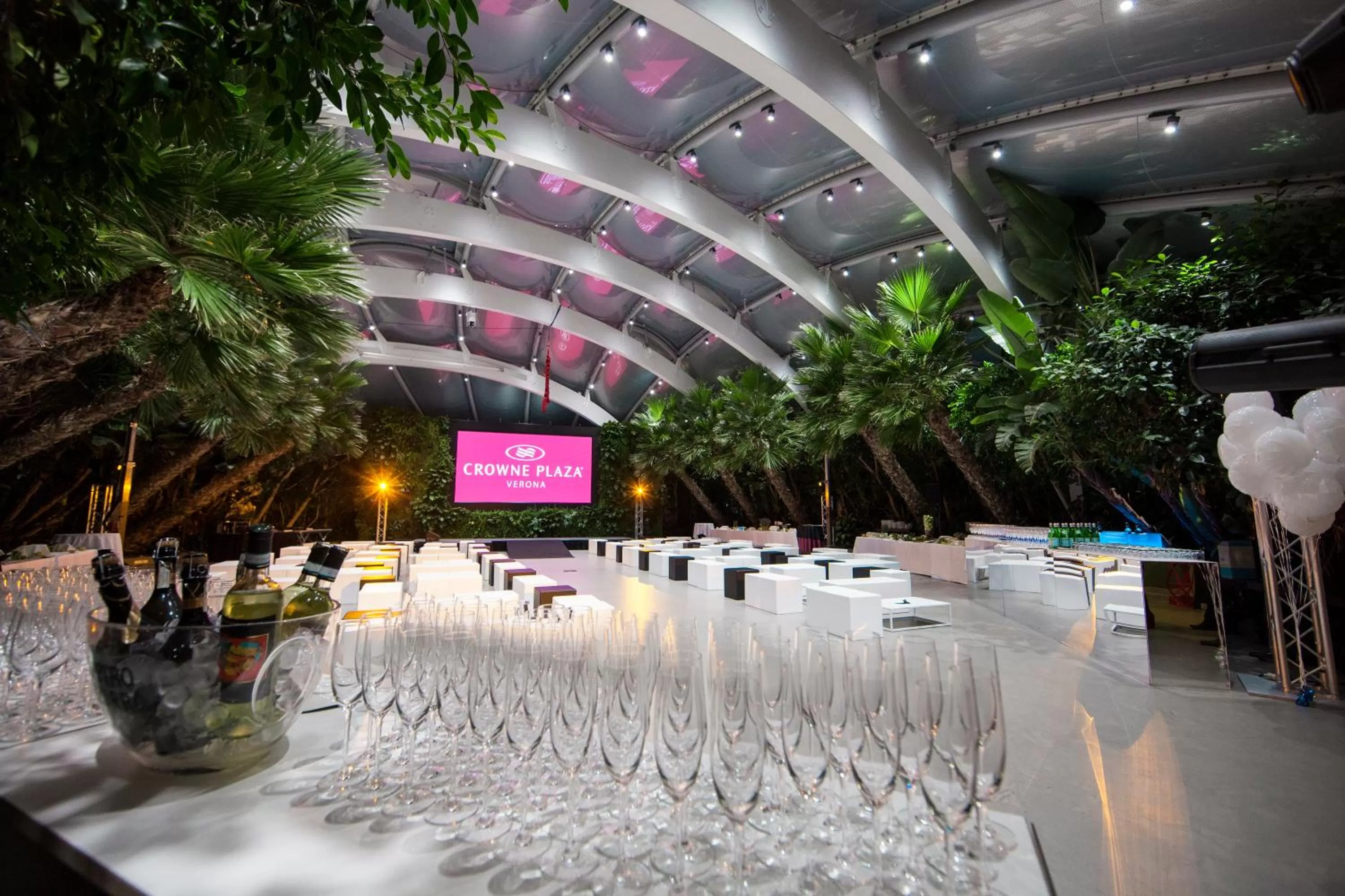 Meeting/conference room in Crowne Plaza Verona Fiera by IHG