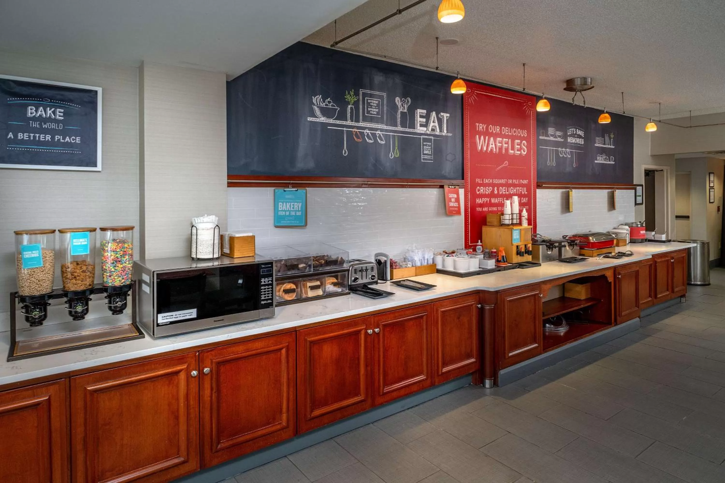 Breakfast in Hampton Inn Charleston Downtown