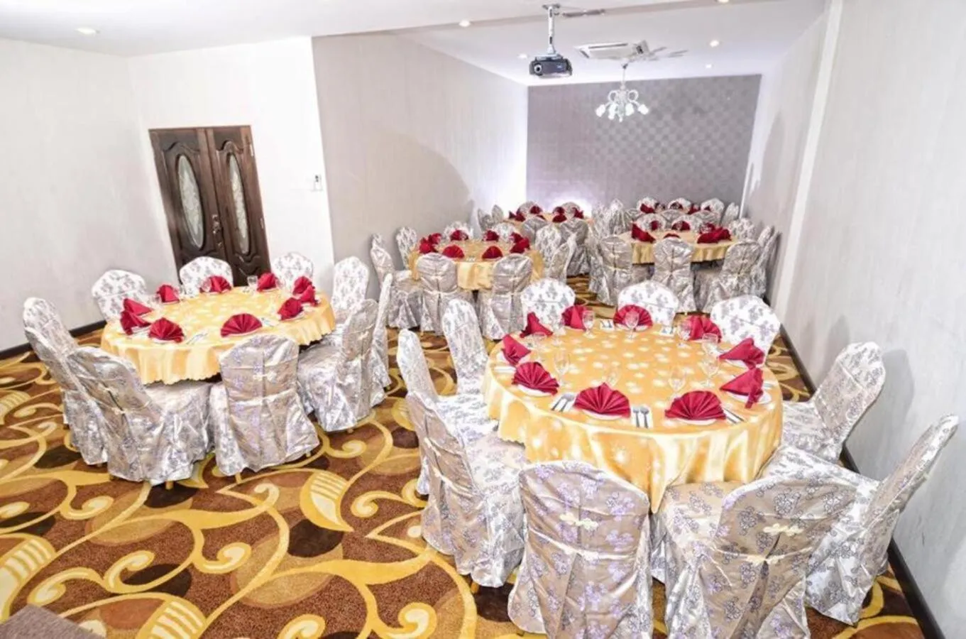 Banquet/Function facilities in Hotel Nusa CT