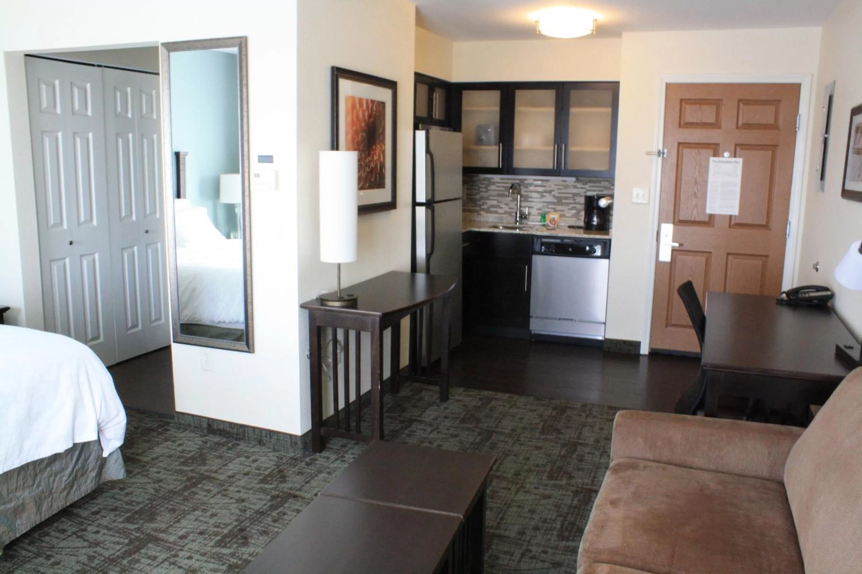 Photo of the whole room, Bed in Staybridge Suites Minot by IHG