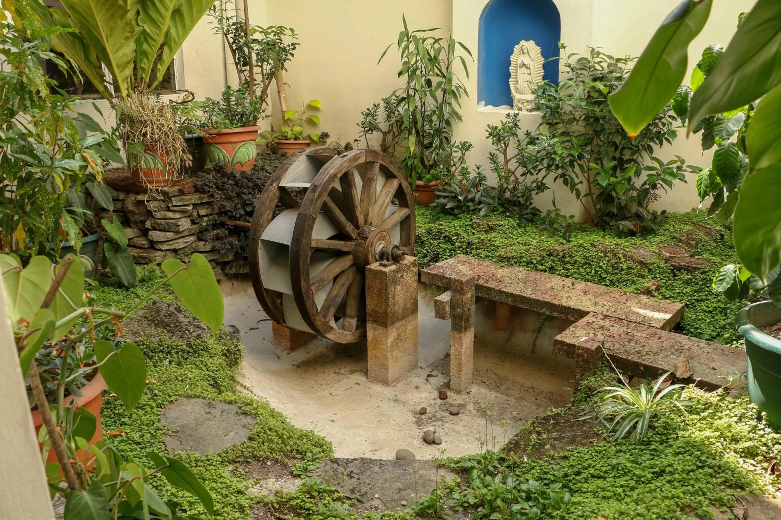 Patio in Hotel Villa Serena San Benito