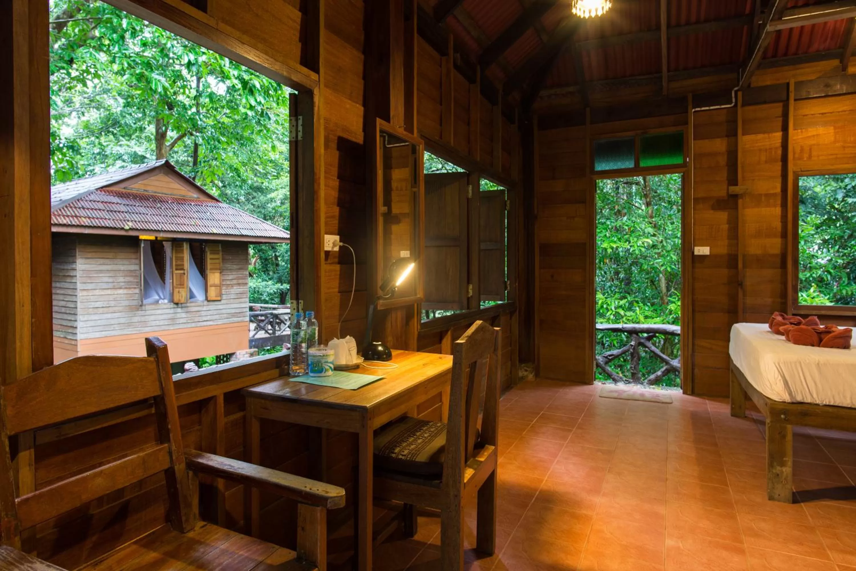 Balcony/Terrace in Art's Riverview Lodge
