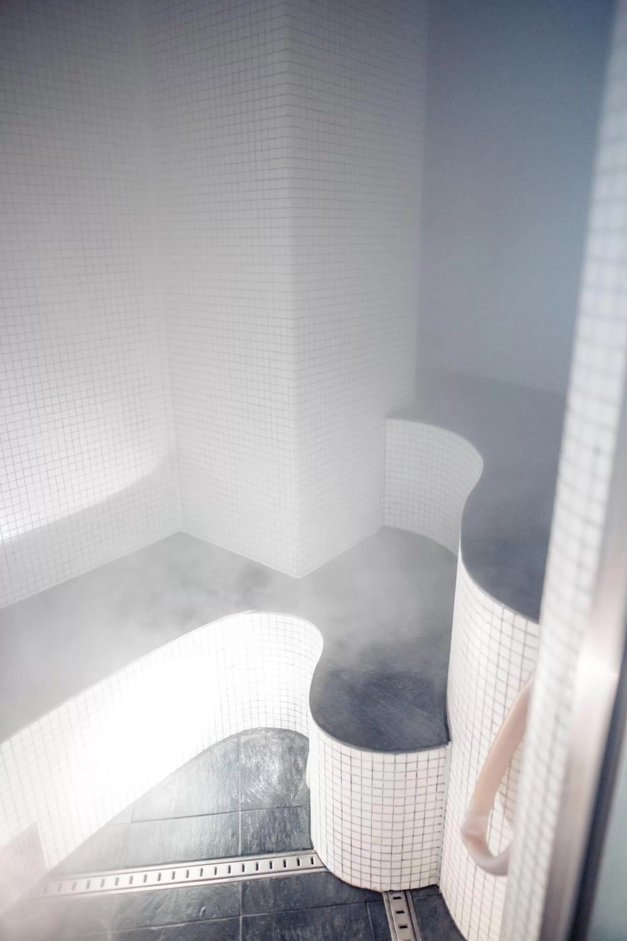 Steam room in Hotel Bleibtreu Berlin by Golden Tulip