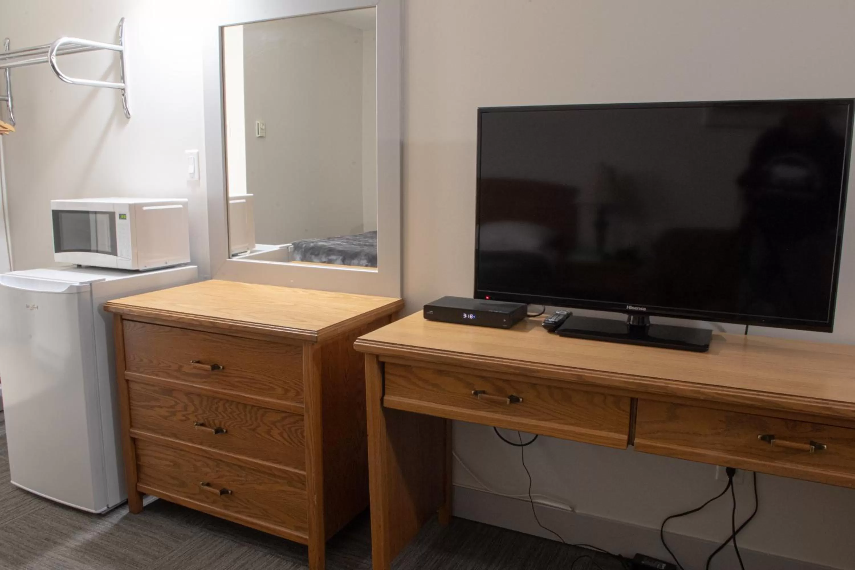 TV and multimedia in Grandview Motel