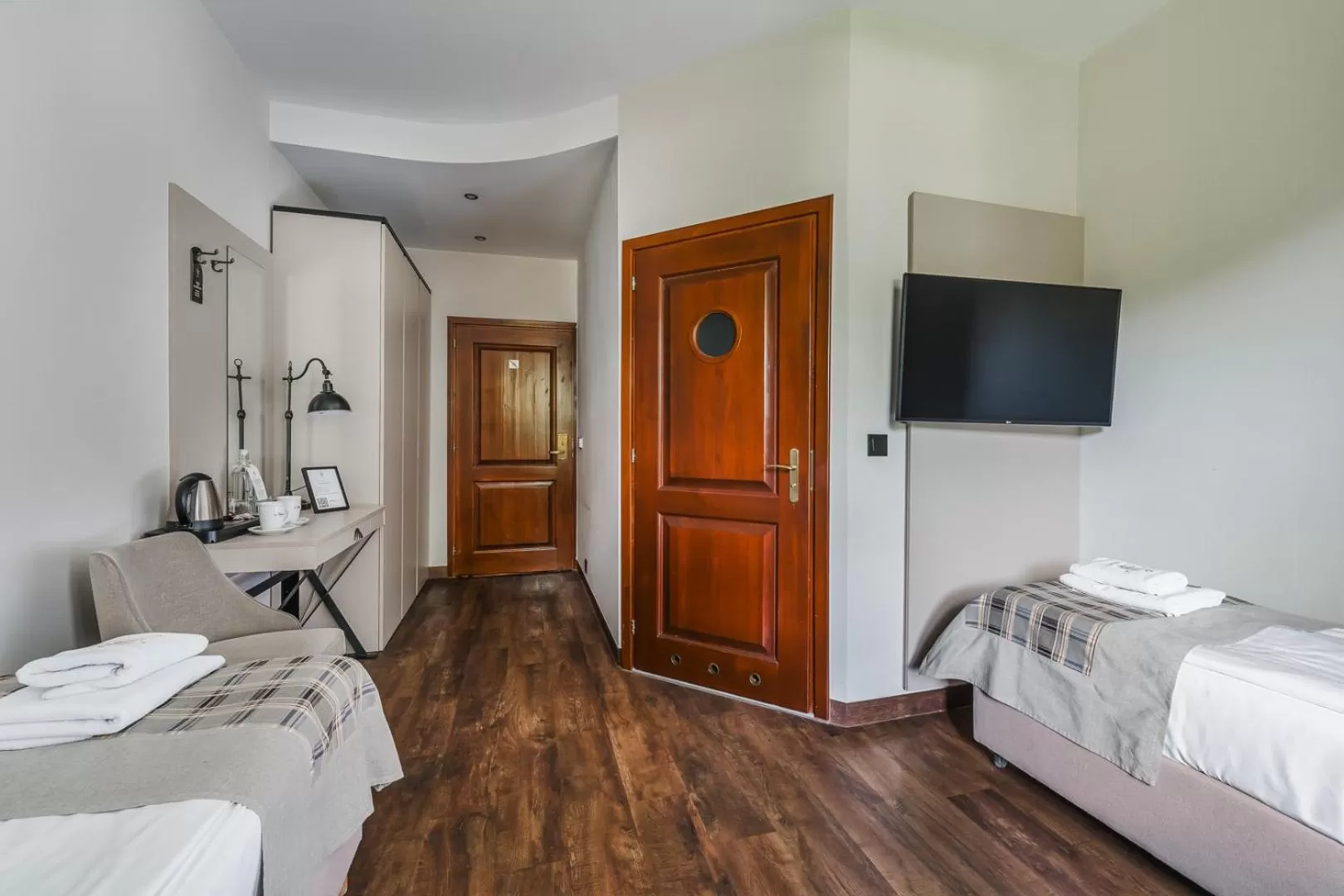 Bedroom, Bed in Hotel Batory