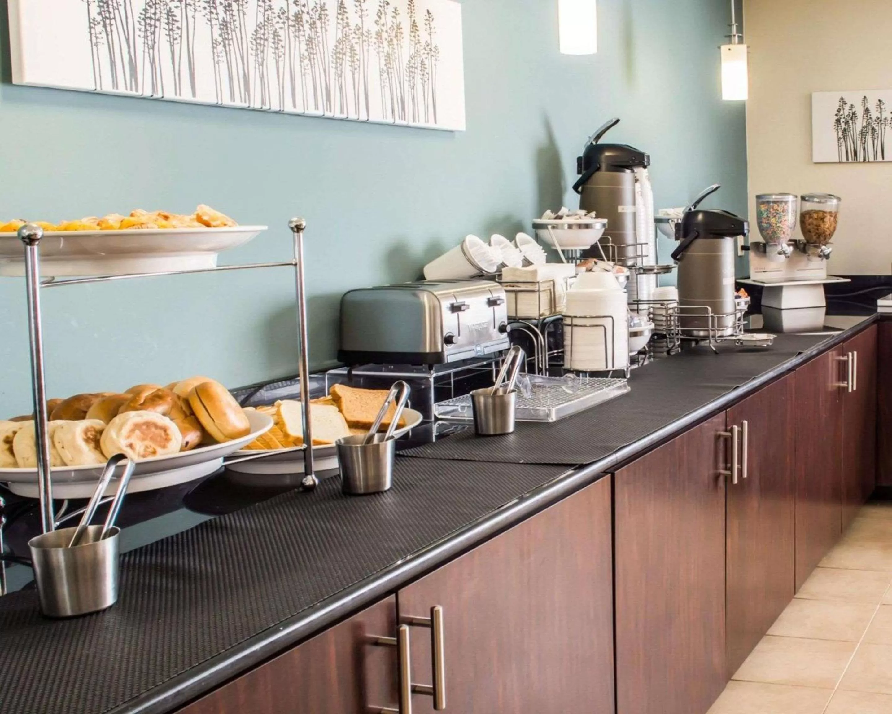 Restaurant/places to eat in Sleep Inn & Suites Monticello