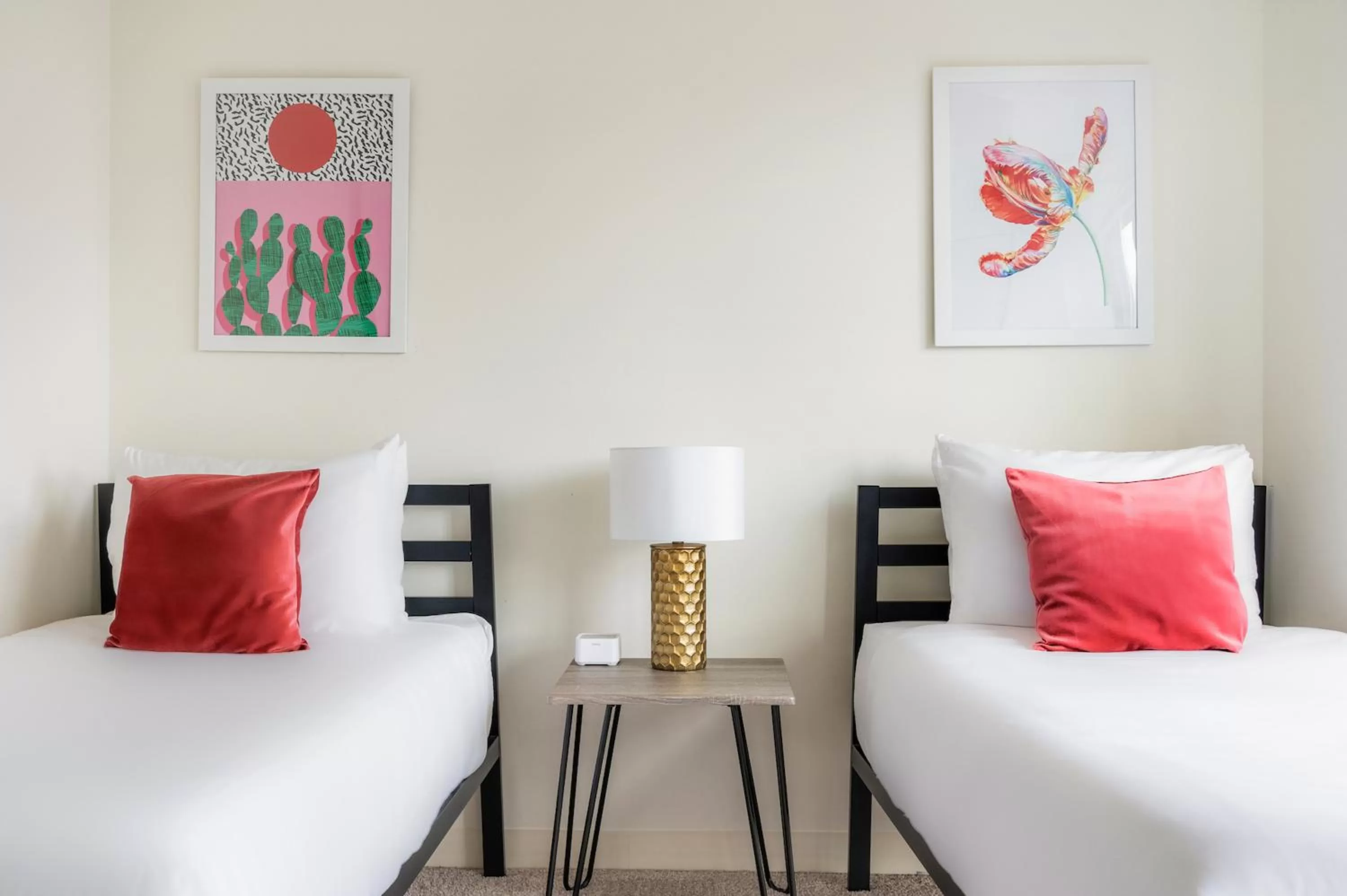 Bed in Kasa South Loop Chicago