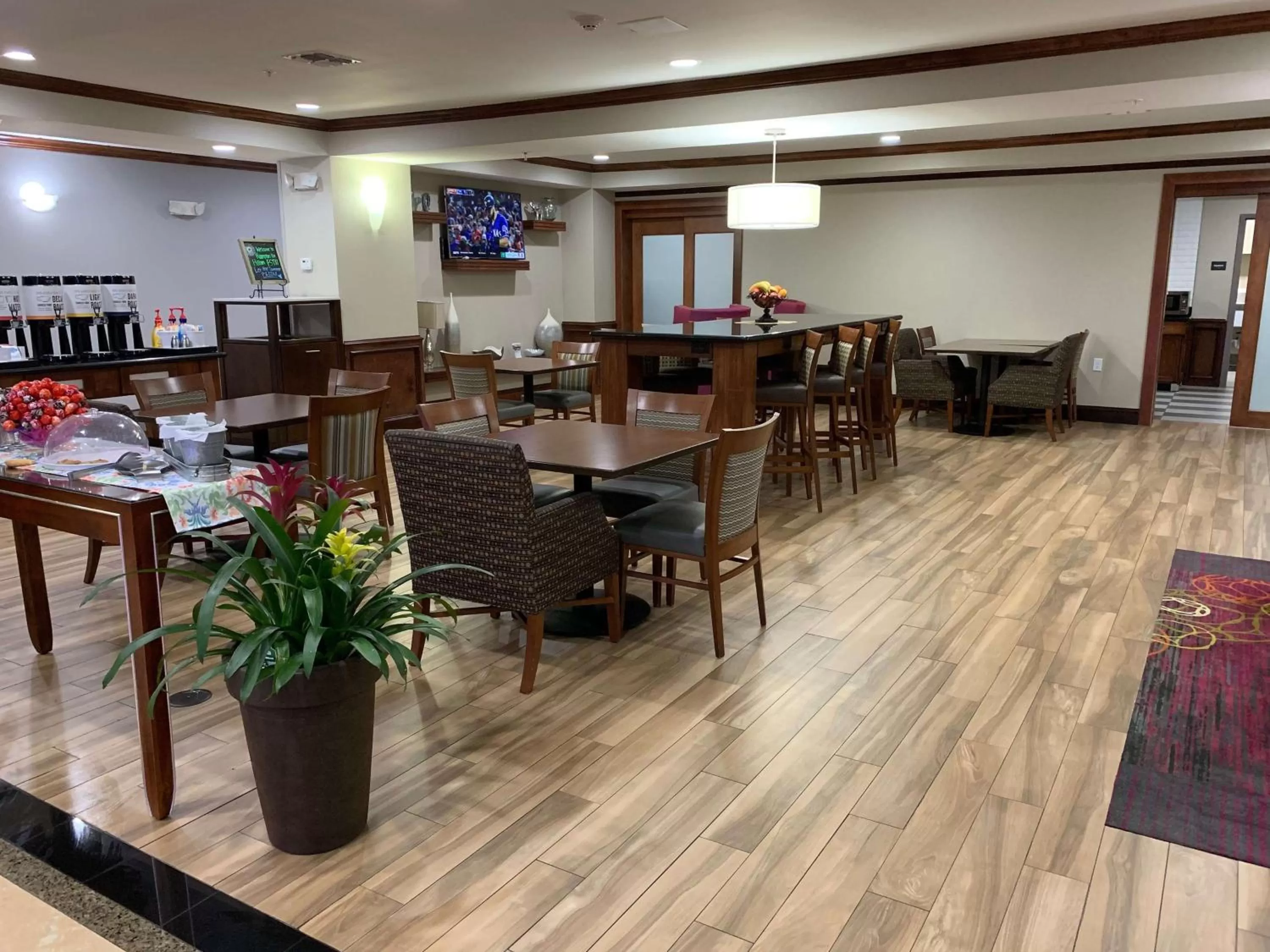 Dining area in Hampton Inn Fort Stockton