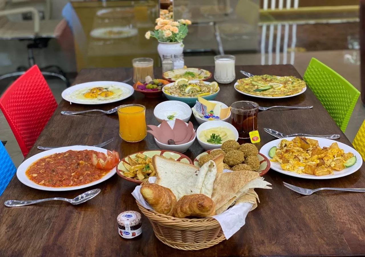 Breakfast in Rose Plaza Hotel Al Barsha
