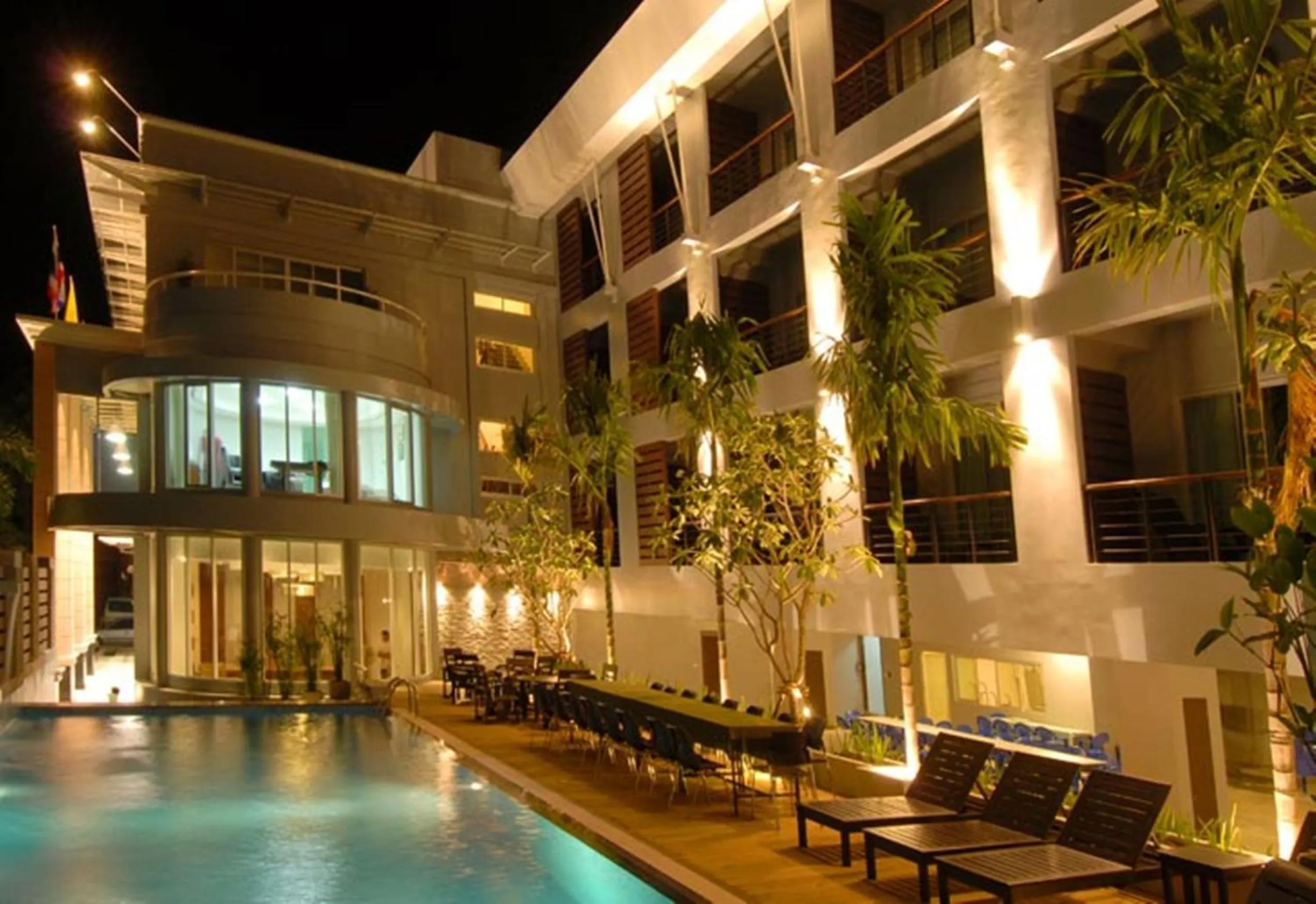 Facade/entrance in Baan Suwantawe