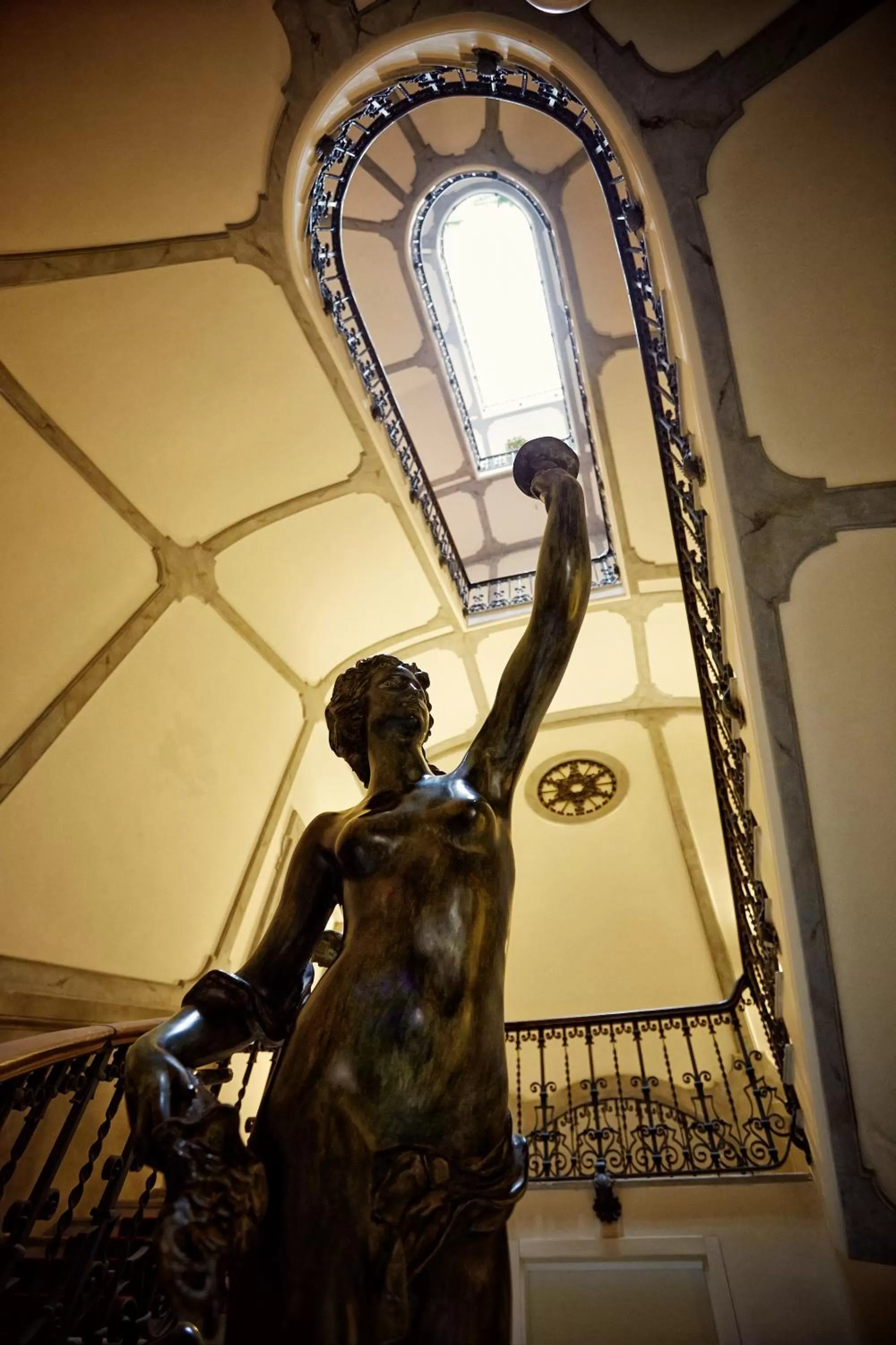 Decorative detail in BB 22 Palace