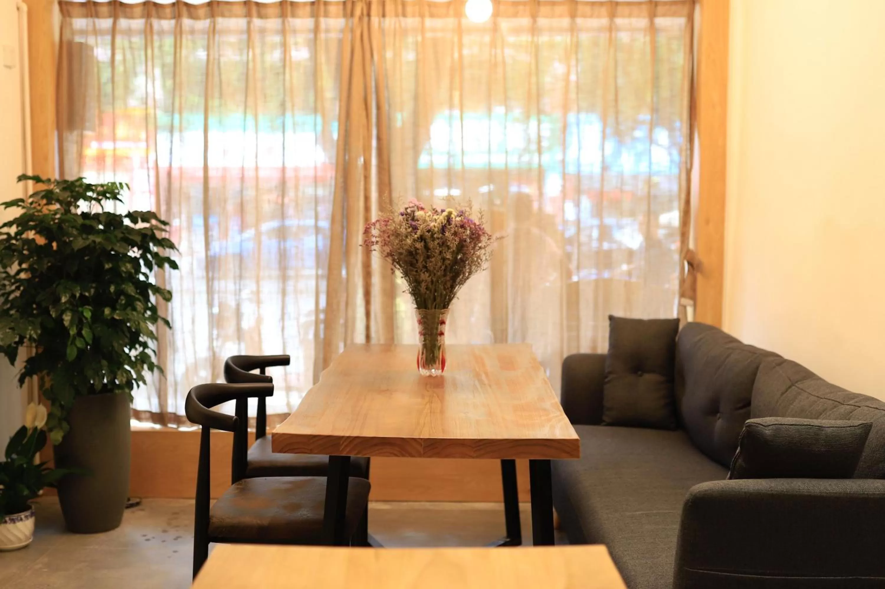 Property building, Seating Area in Travel light Guilin