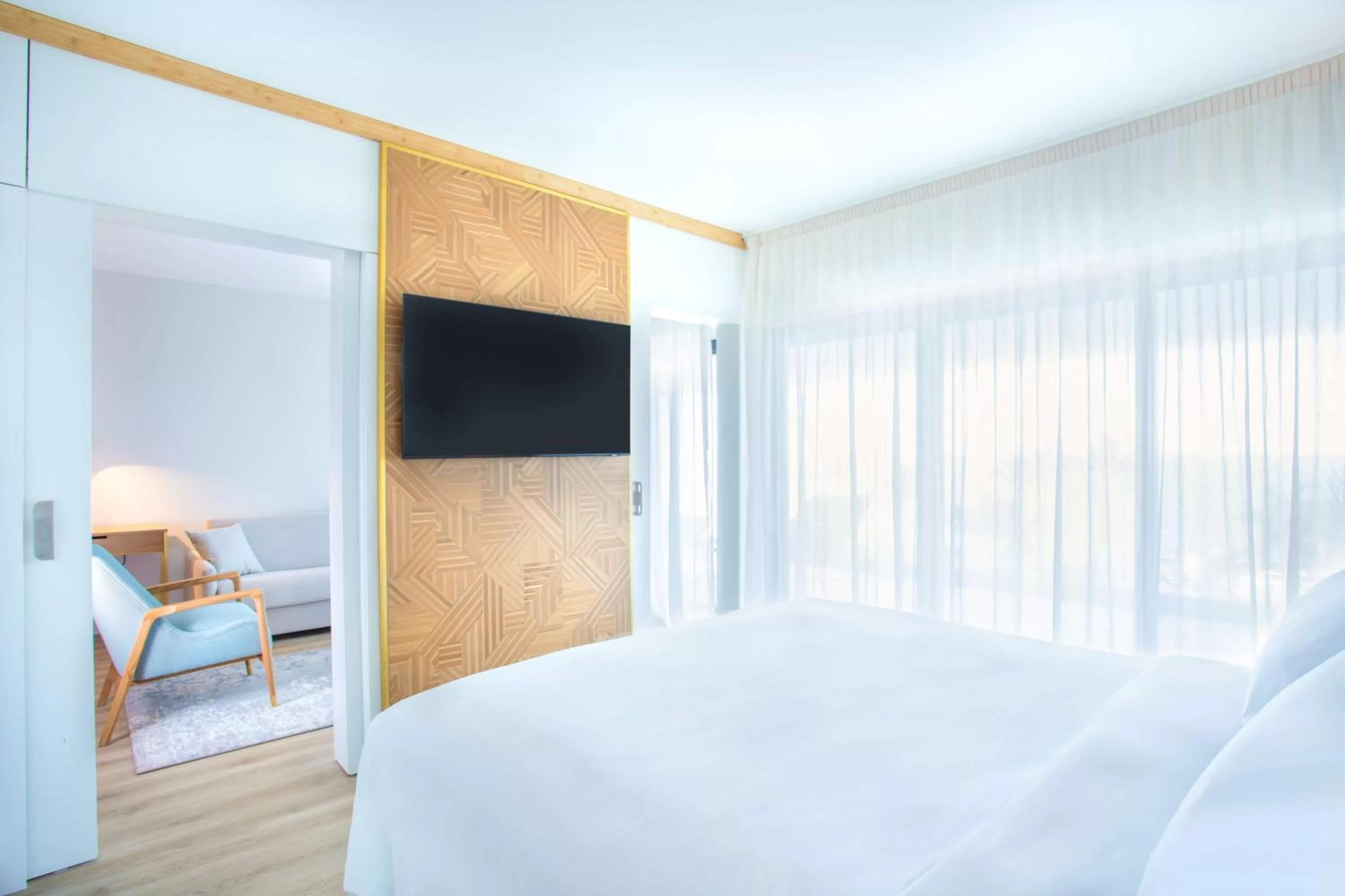 Bed in Radisson Hotel Saint Denis, La Reunion