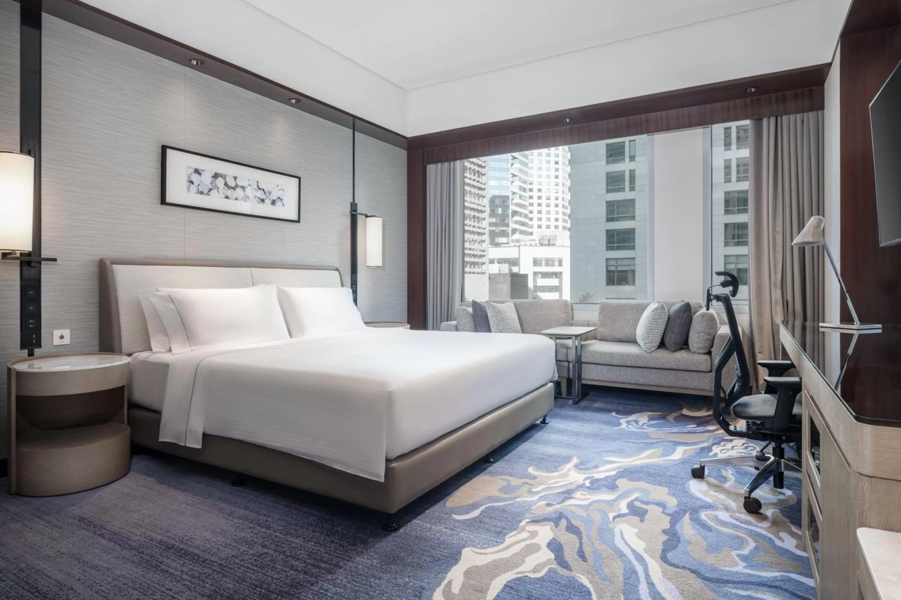 Photo of the whole room, Bed in The Westin Beijing Financial Street