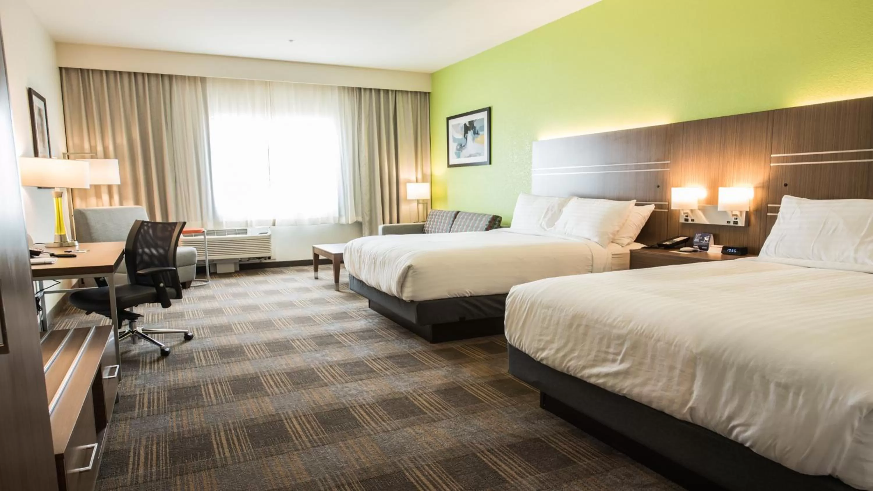 Bedroom, Bed in Holiday Inn Express & Suites - Dripping Springs - Austin Area by IHG