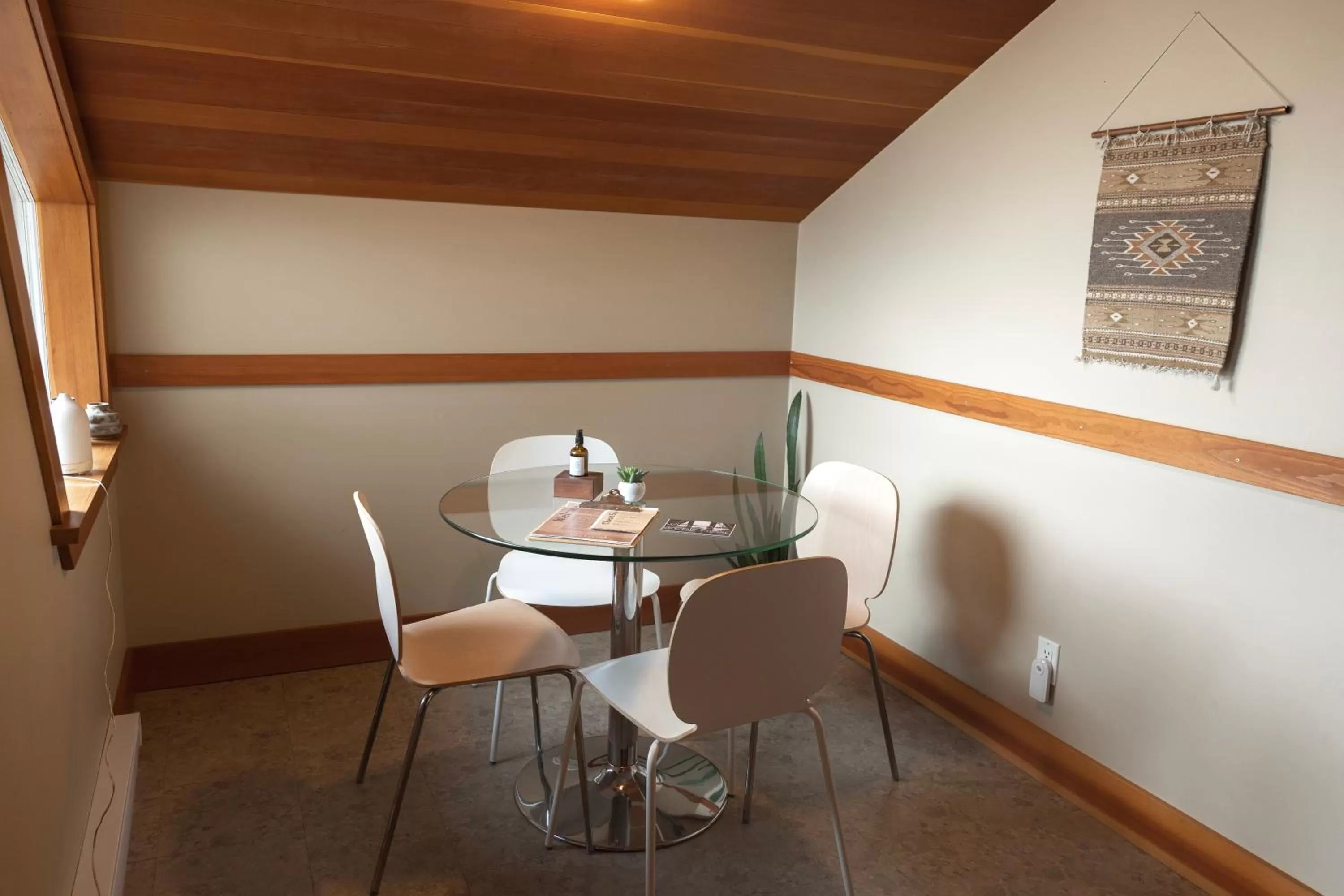 The Shoreline Tofino