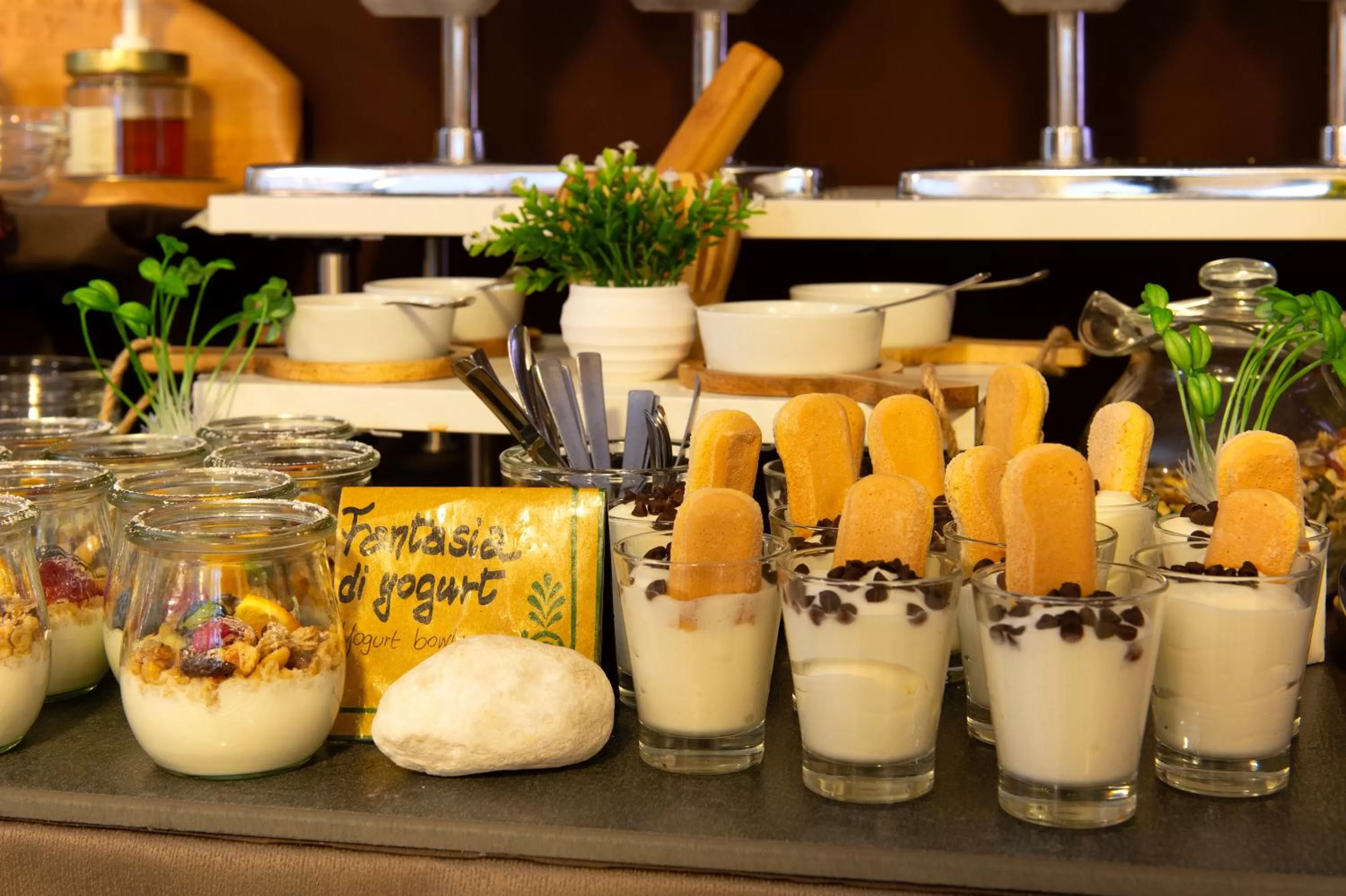 Buffet breakfast in Hotel D120