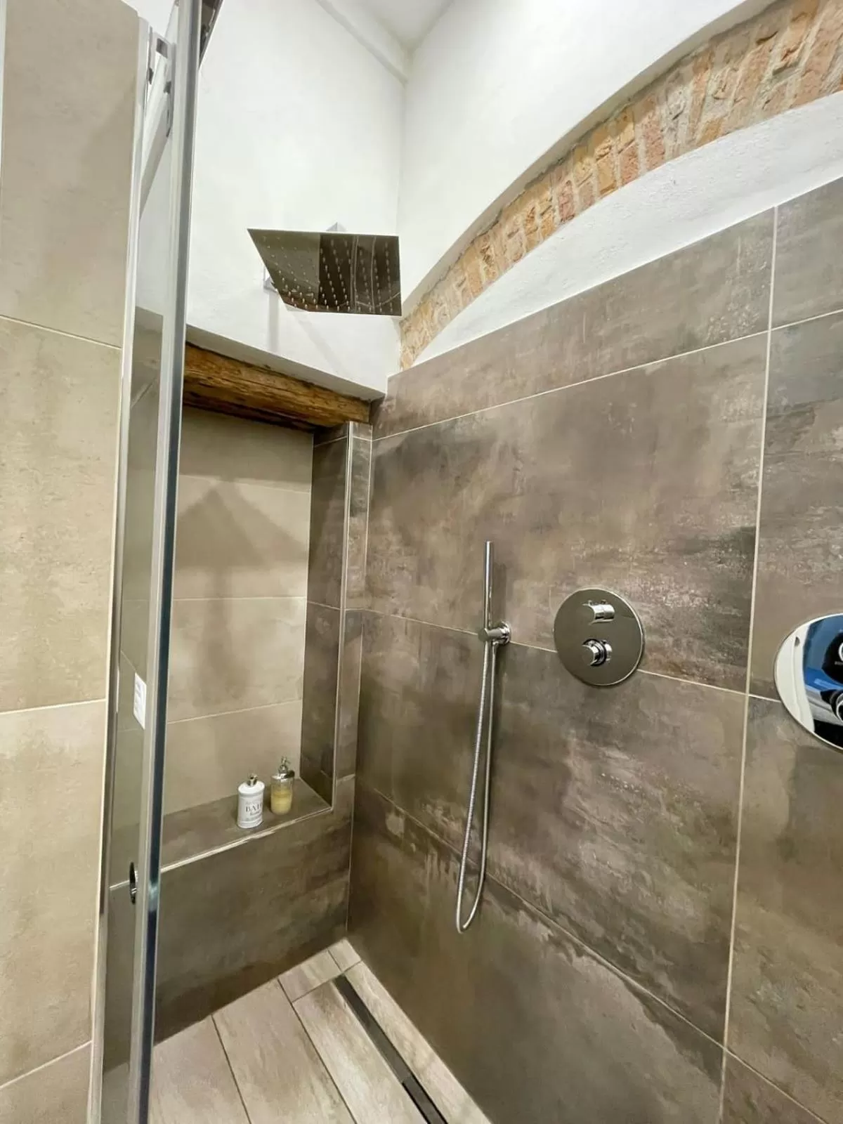Shower in Civico29 Rooms & Breakfast