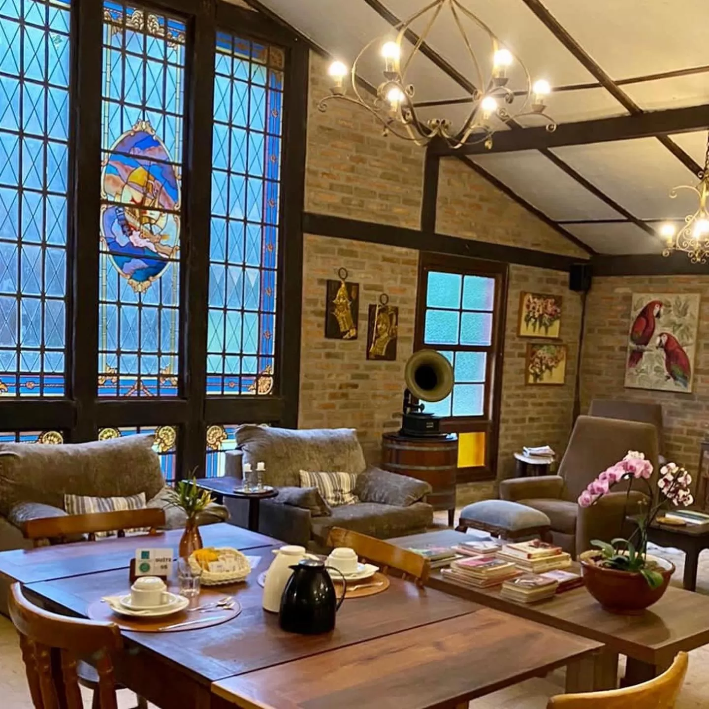 Restaurant/places to eat in Hotel Santa Esmeralda