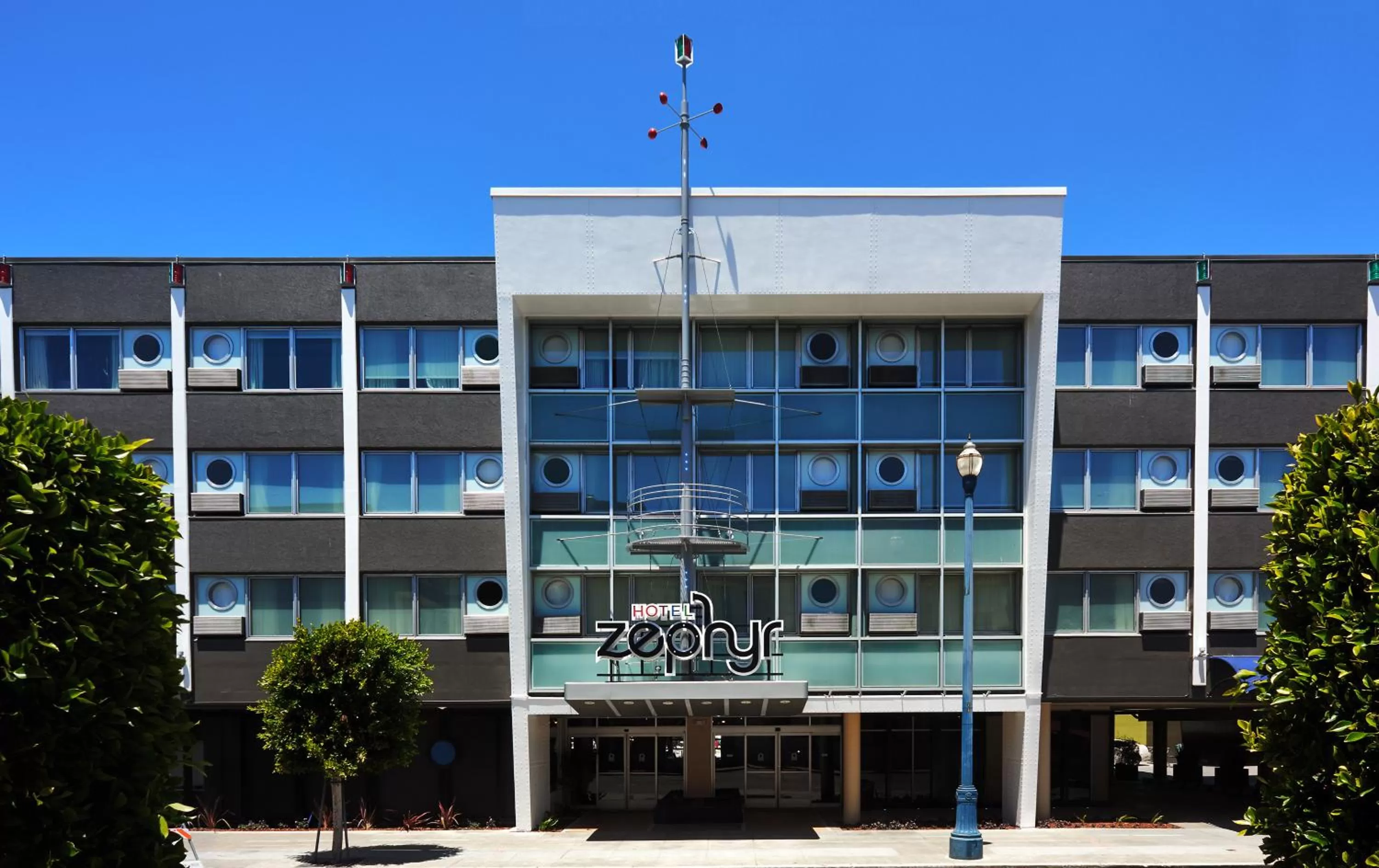 Property building in Hotel Zephyr San Francisco