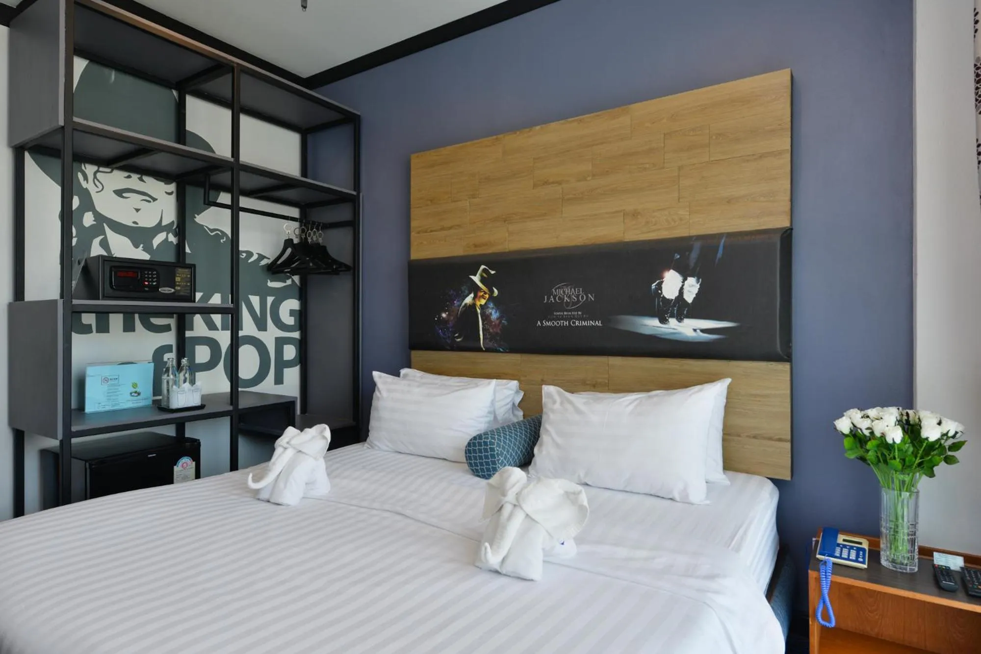 Bed in The River Scene