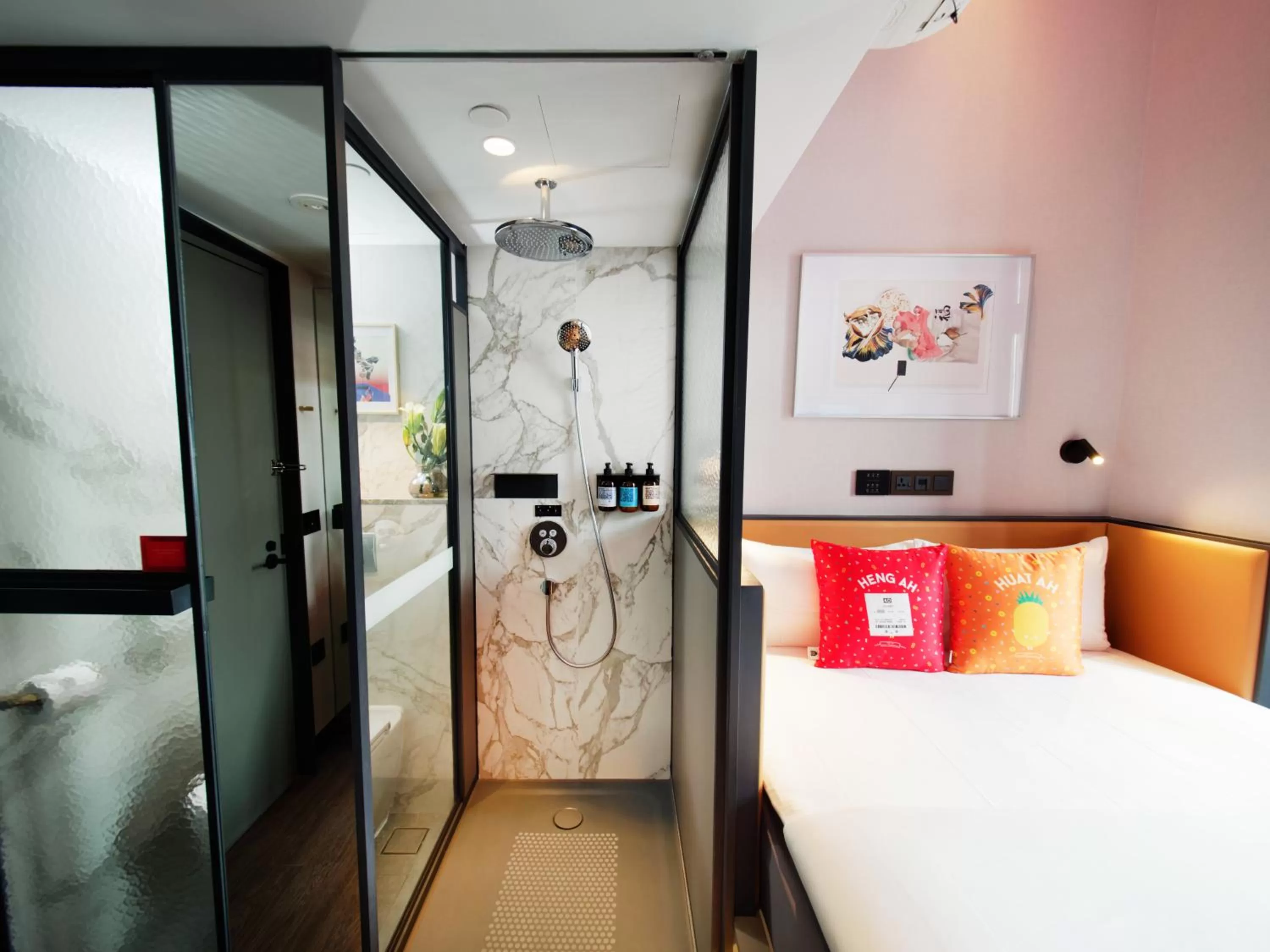 Photo of the whole room in Hotel Soloha at Chinatown