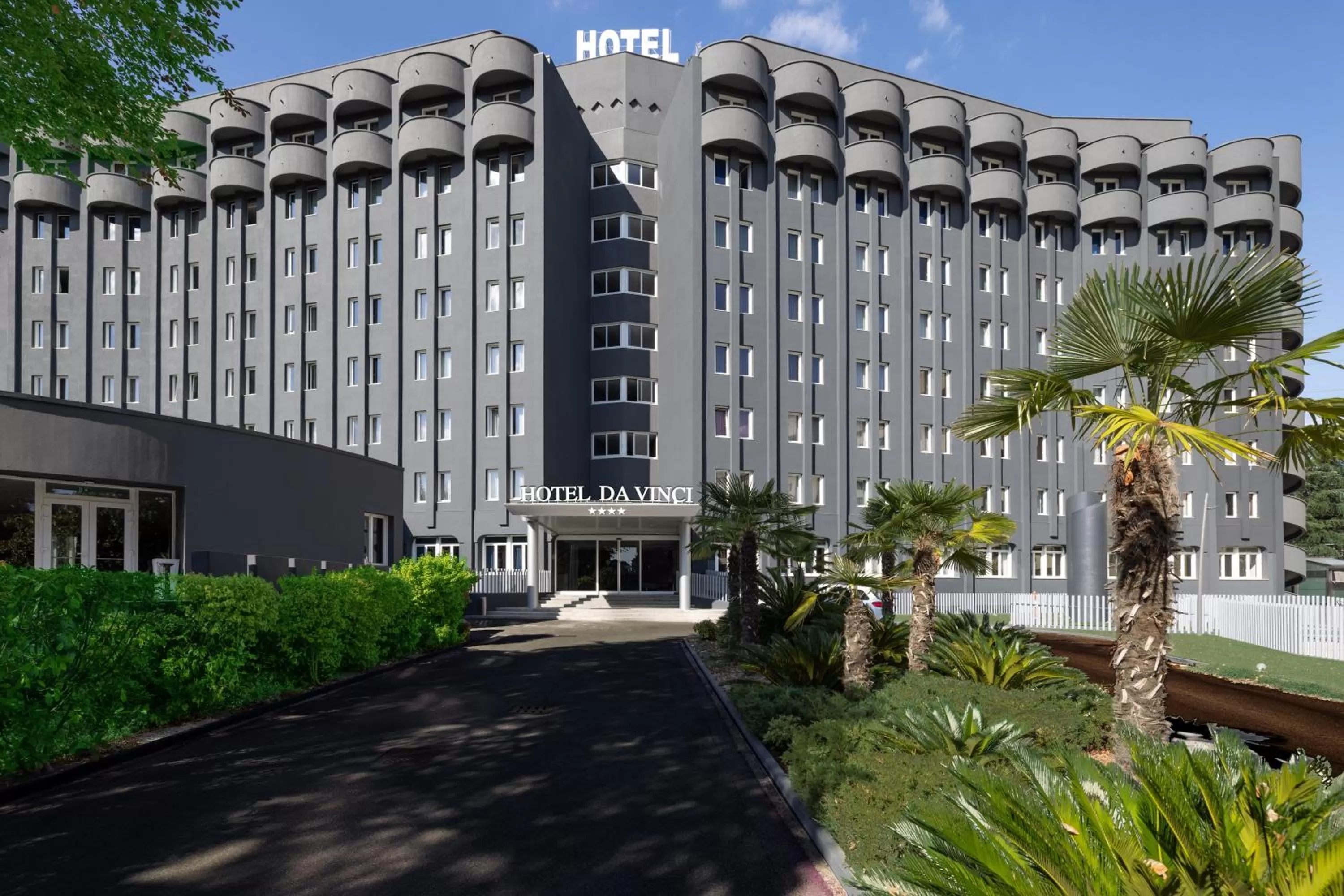 Property building in Hotel Da Vinci