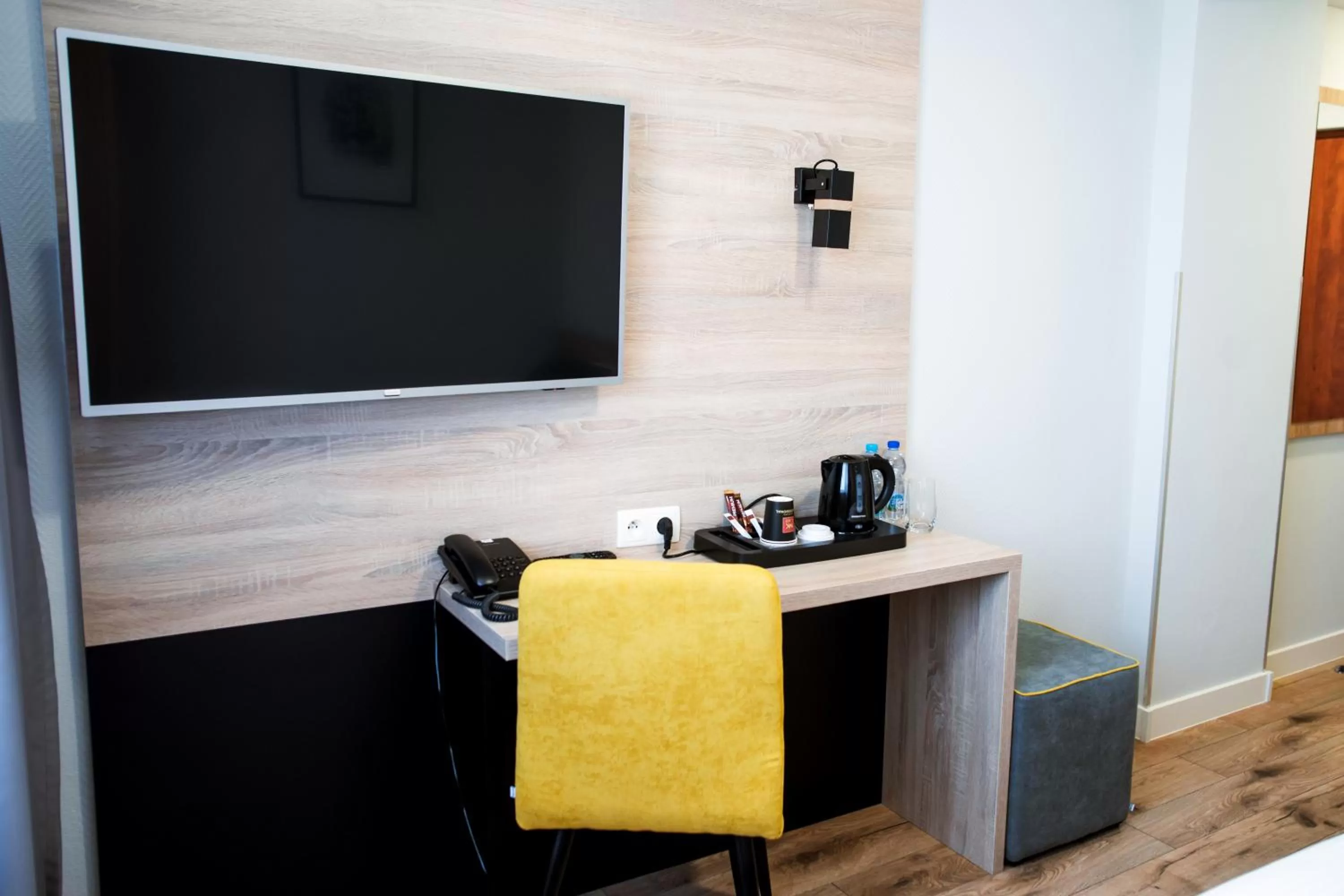 TV and multimedia in Gold Hotel