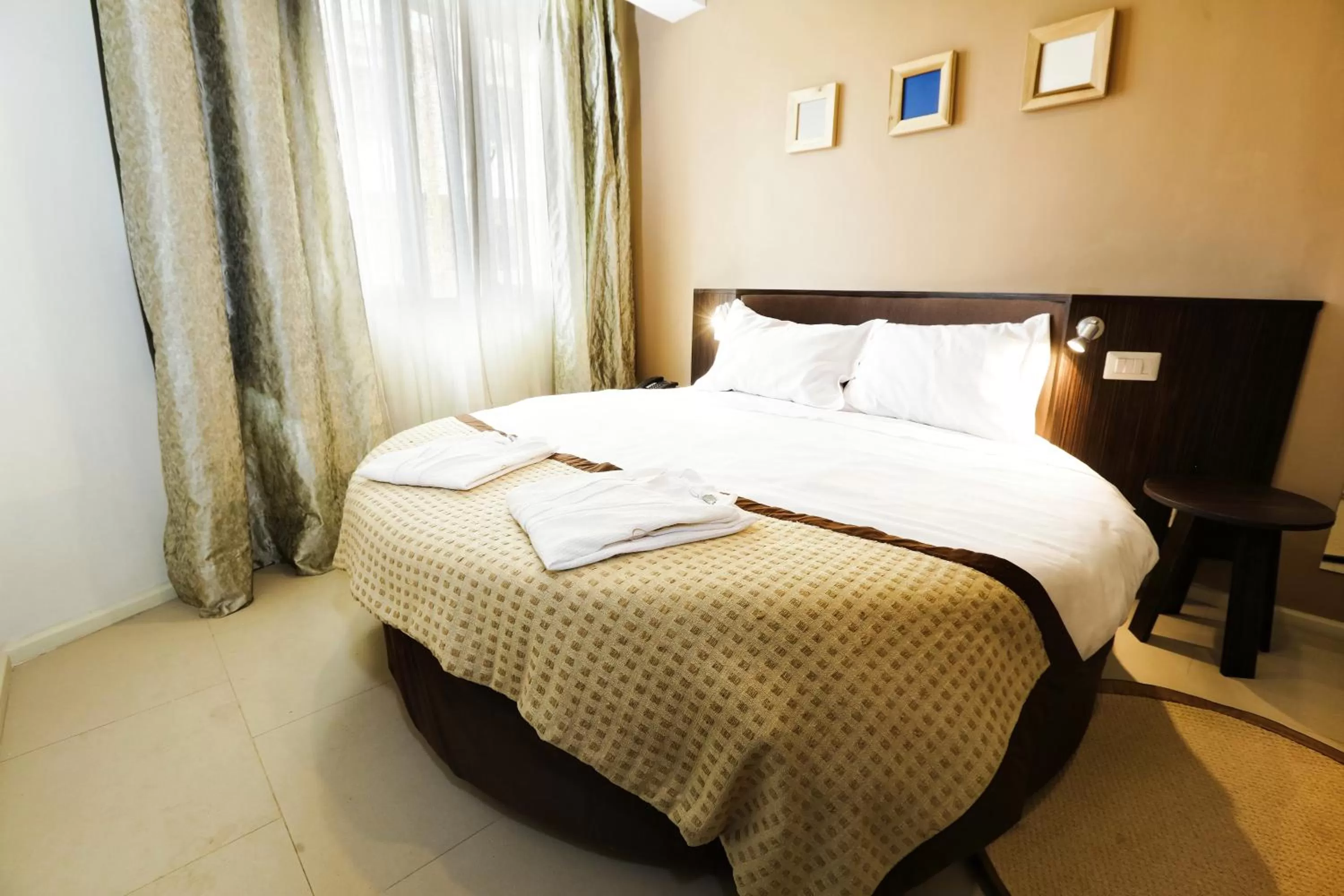 Bed in Hotel La Villette